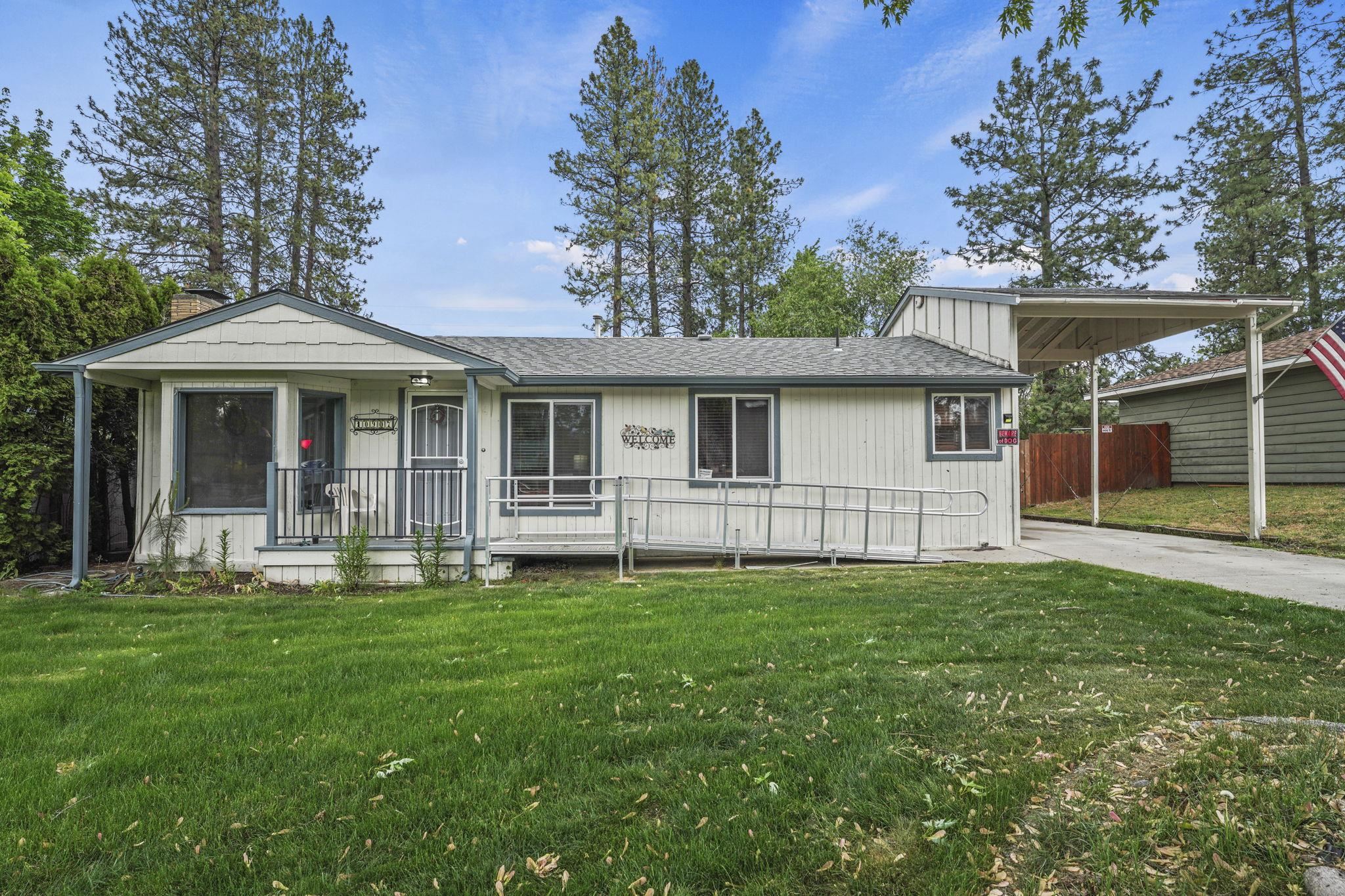 10907 E 17TH St - Photo 5