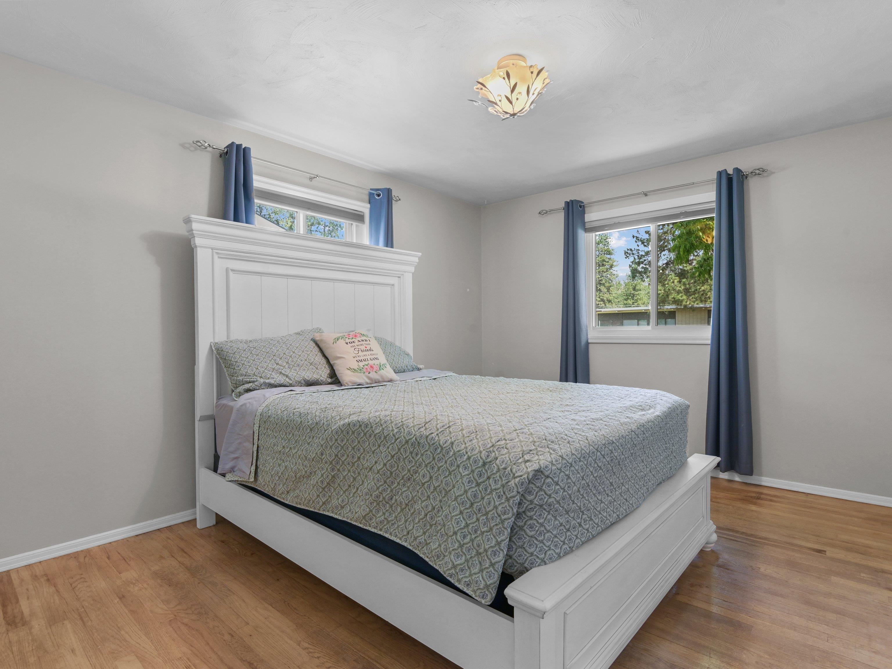 2921 W Holyoke Ave - Photo 16