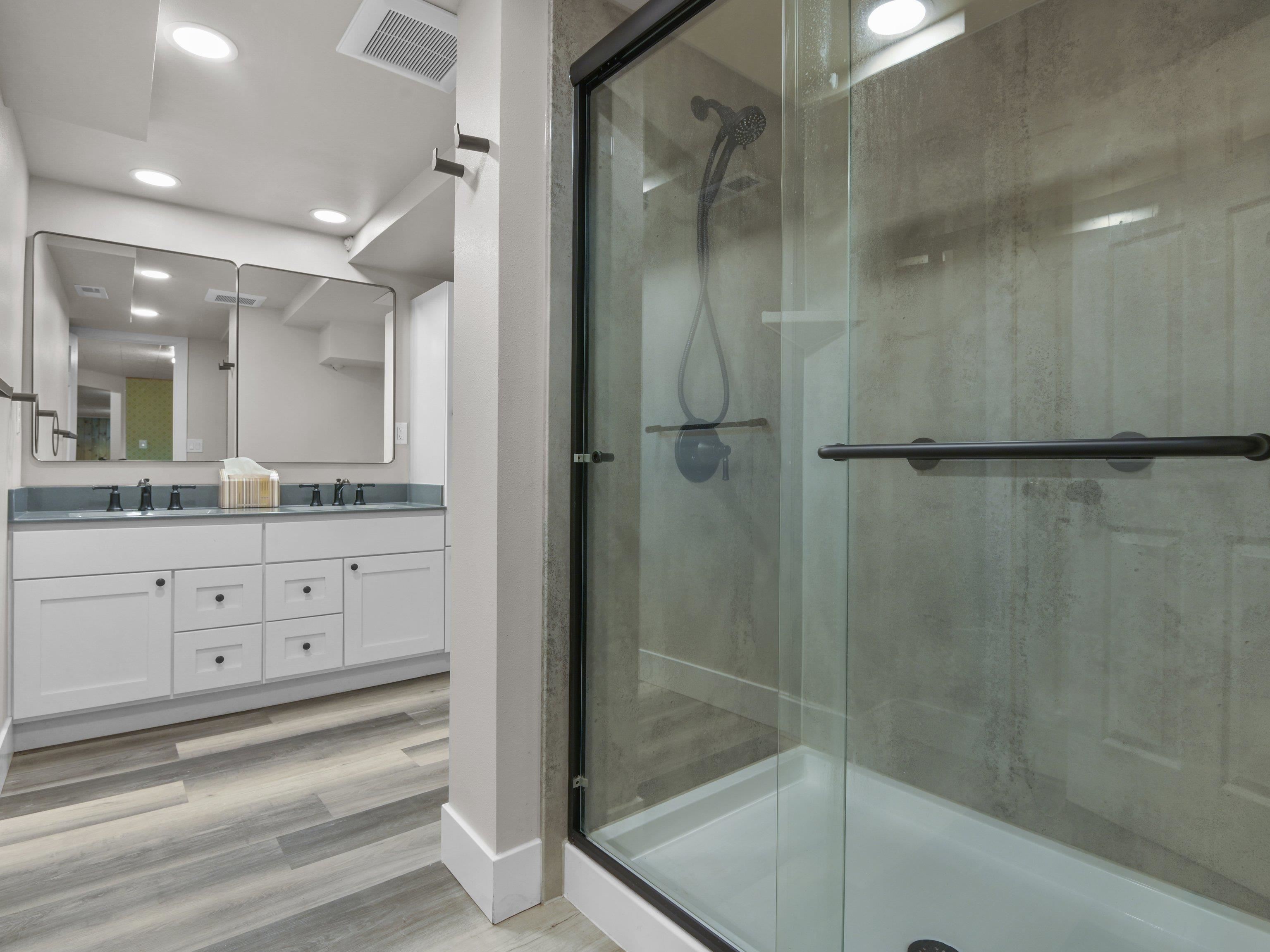 2921 W Holyoke Ave - Photo 32