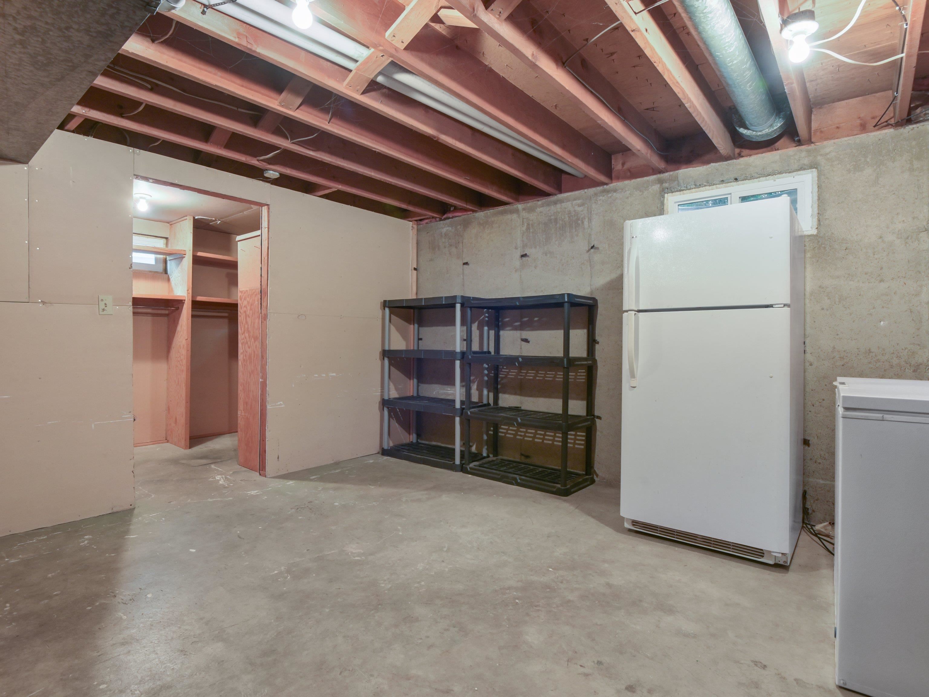 2921 W Holyoke Ave - Photo 36