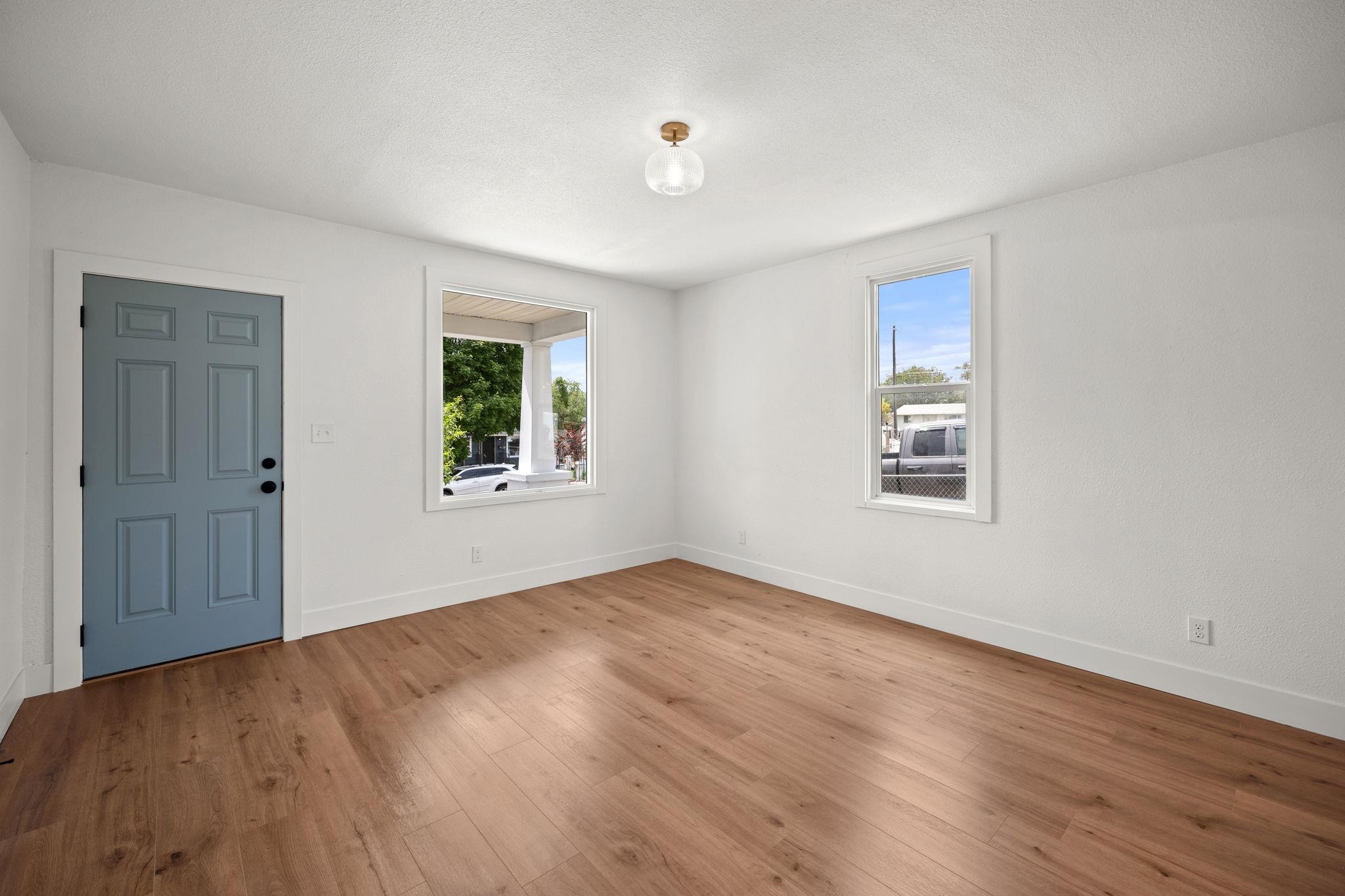 2917 E Liberty Ave - Photo 6