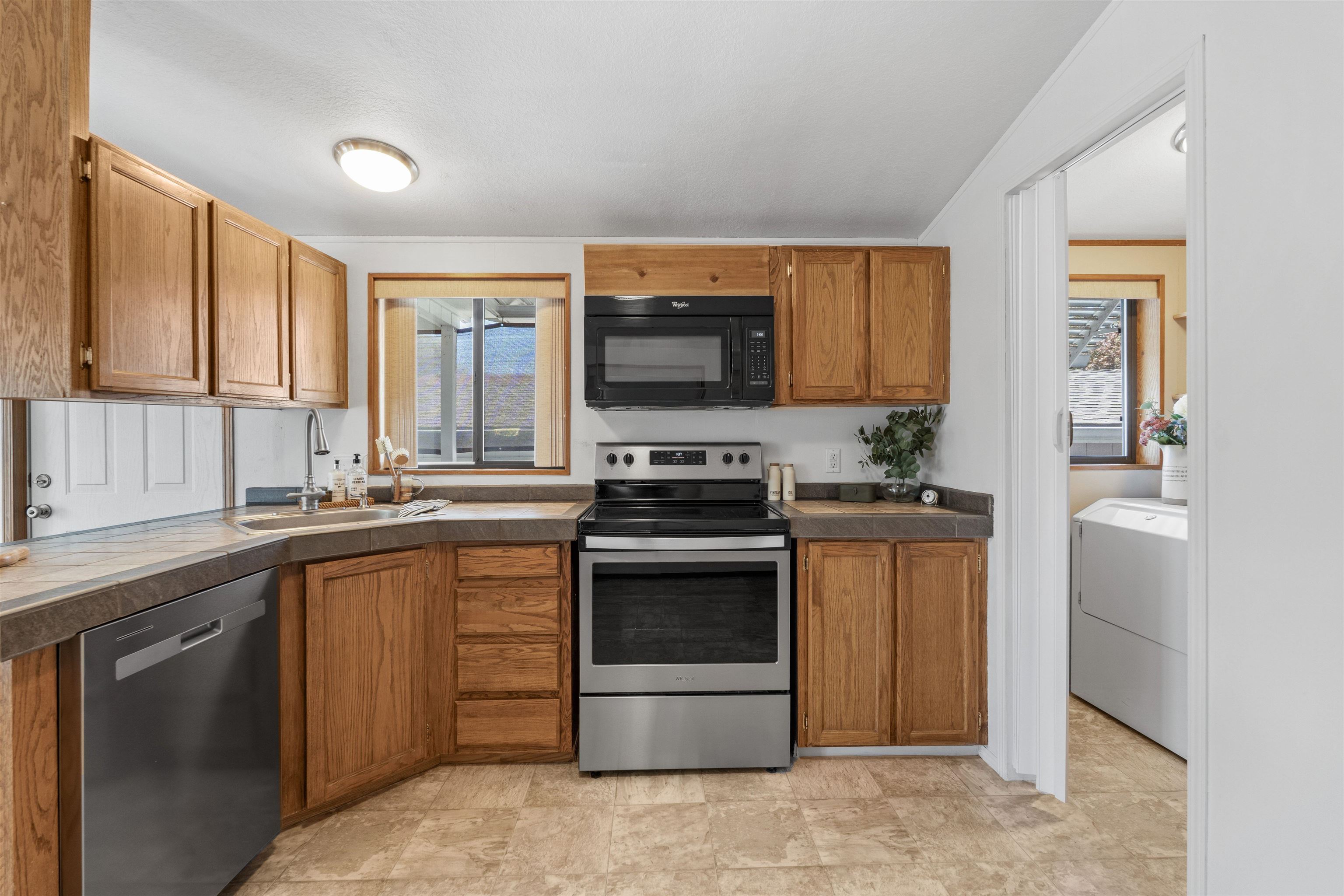 208 S Neyland Ave - Photo 13