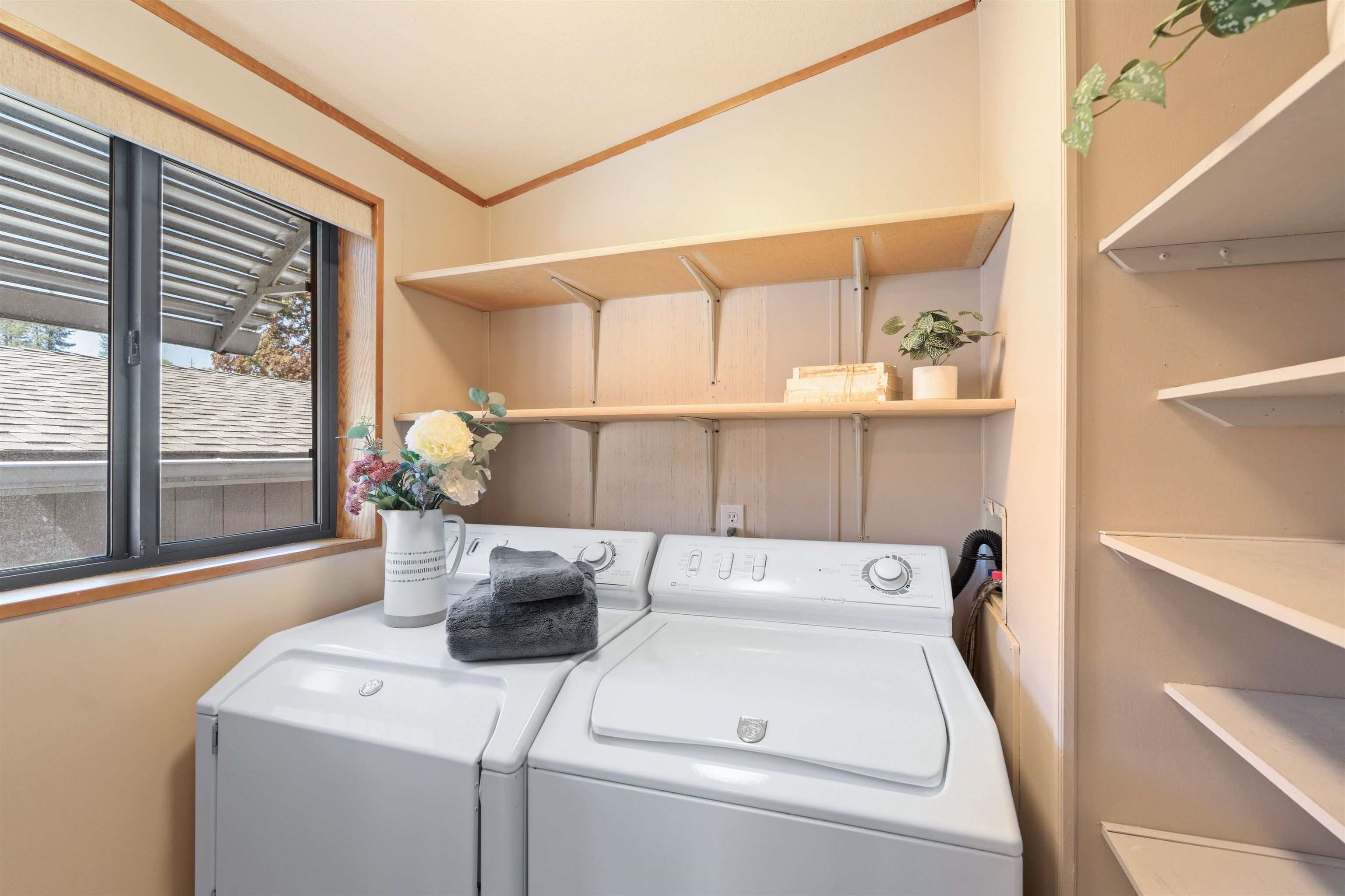 208 S Neyland Ave - Photo 18