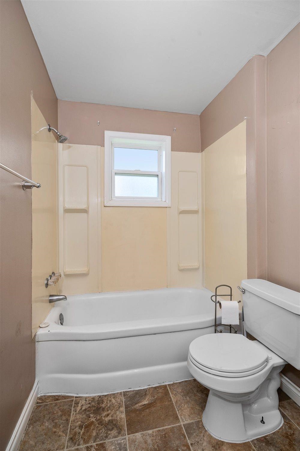 405 W 5th St - Photo 19