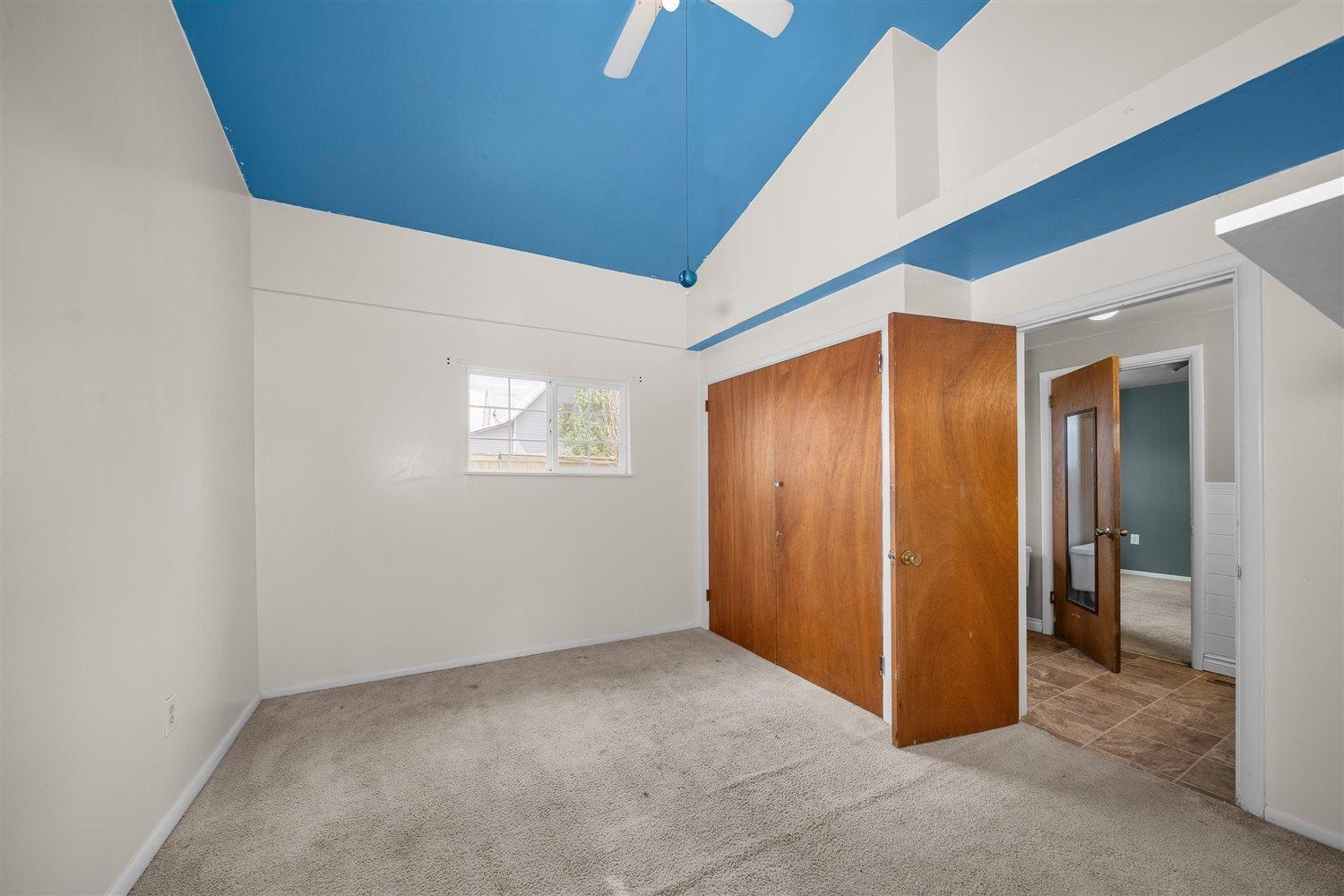 405 W 5th St - Photo 23