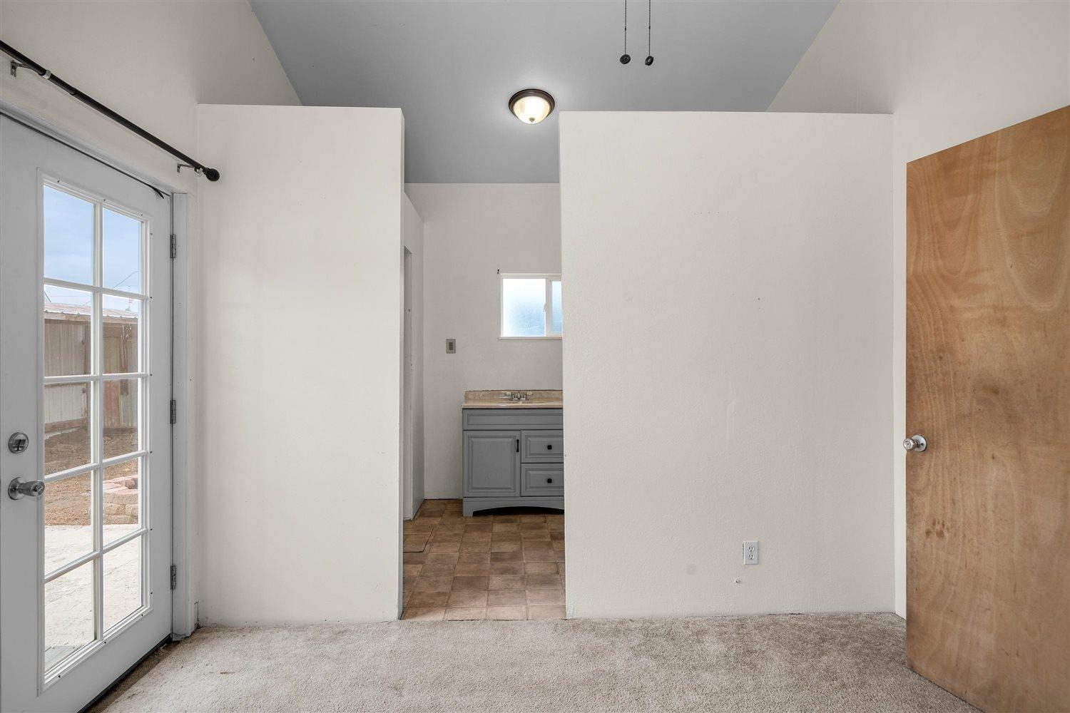 405 W 5th St - Photo 25