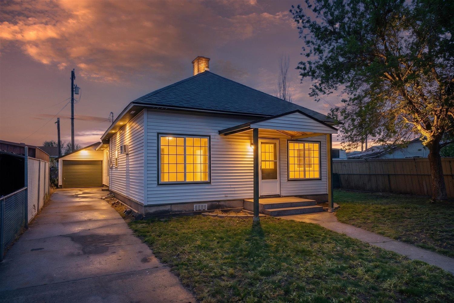 405 W 5th St - Photo 4