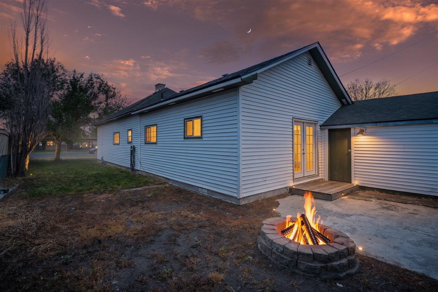 405 W 5th St - Photo 5