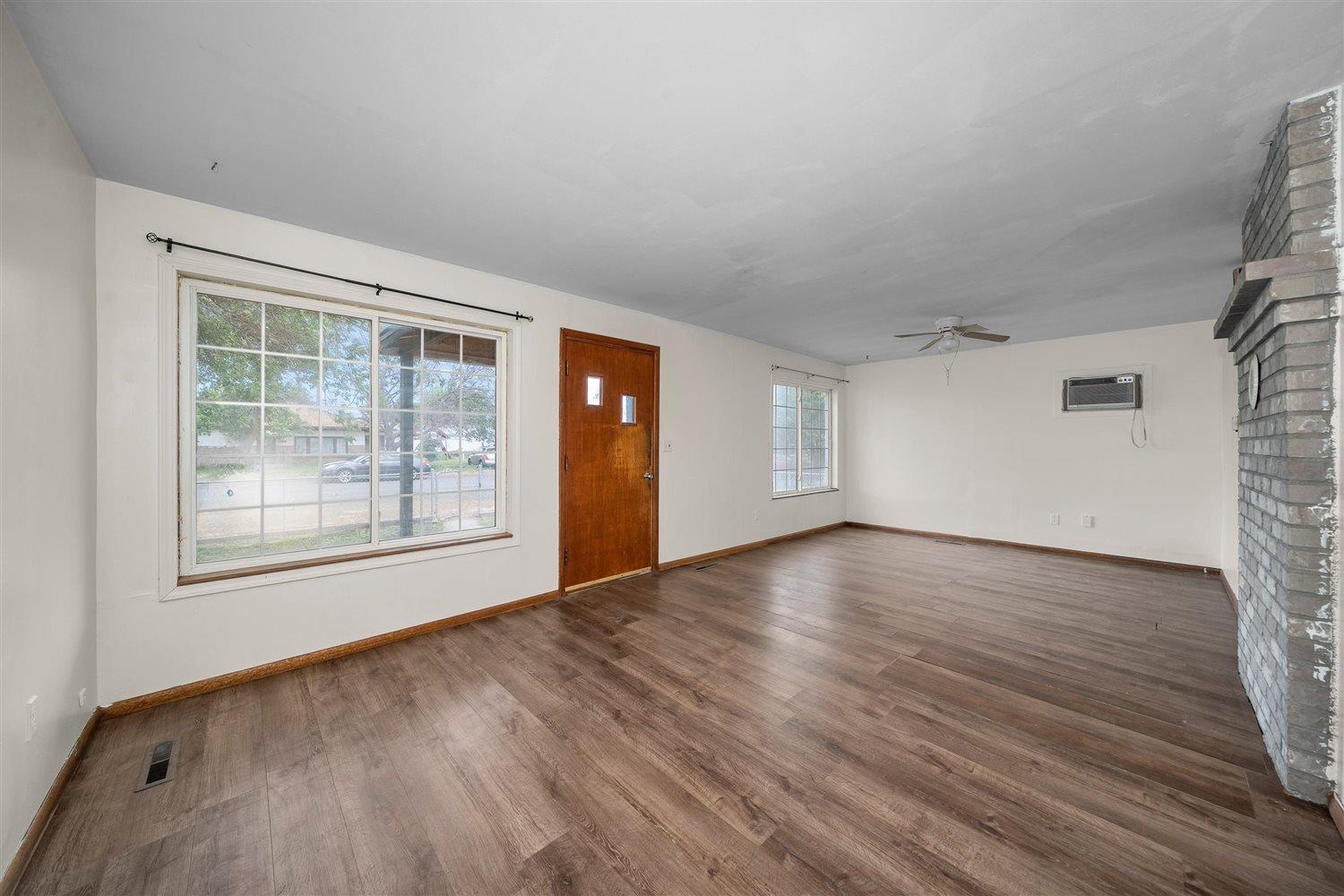 405 W 5th St - Photo 9