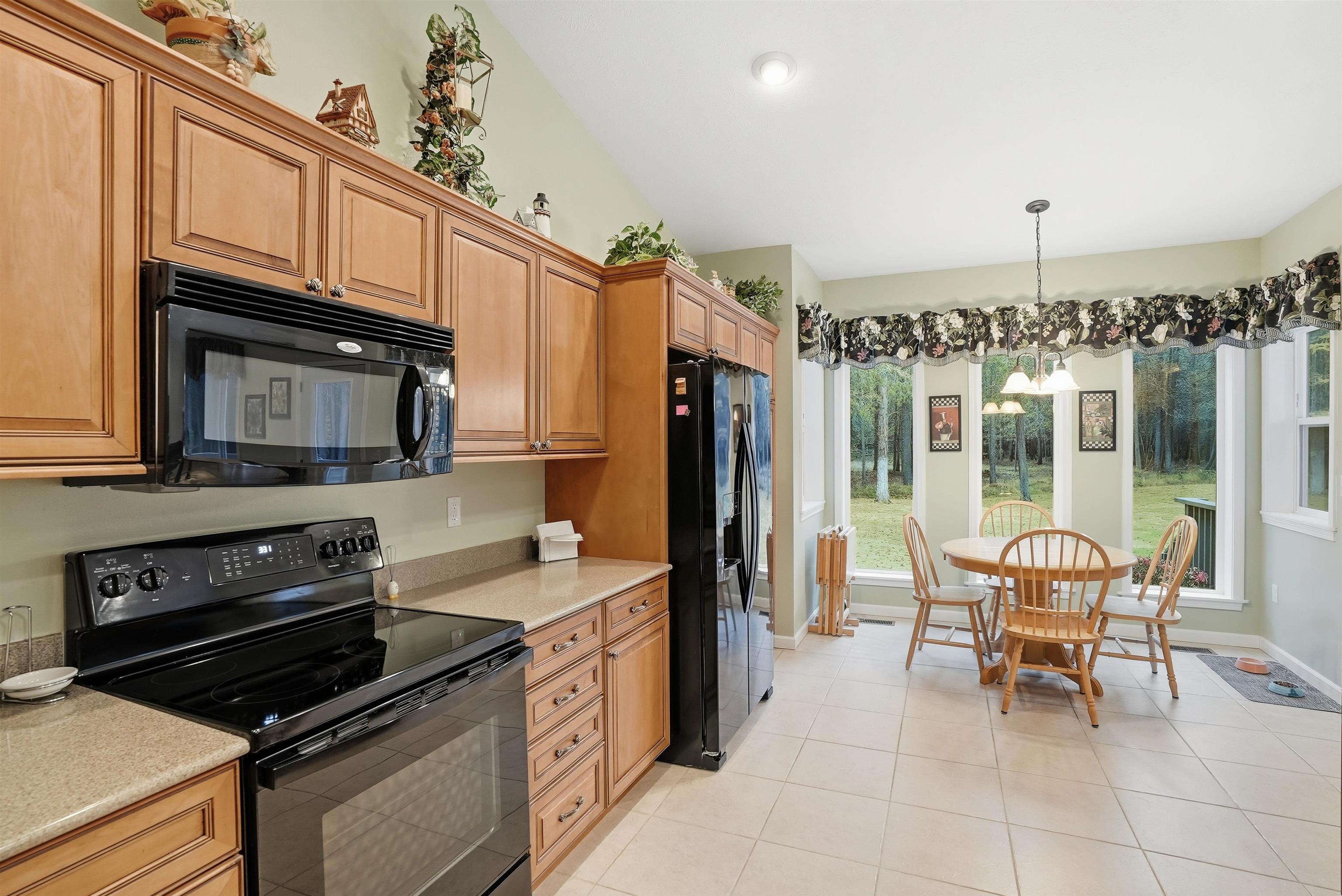 105 E Saltz Ln - Photo 11