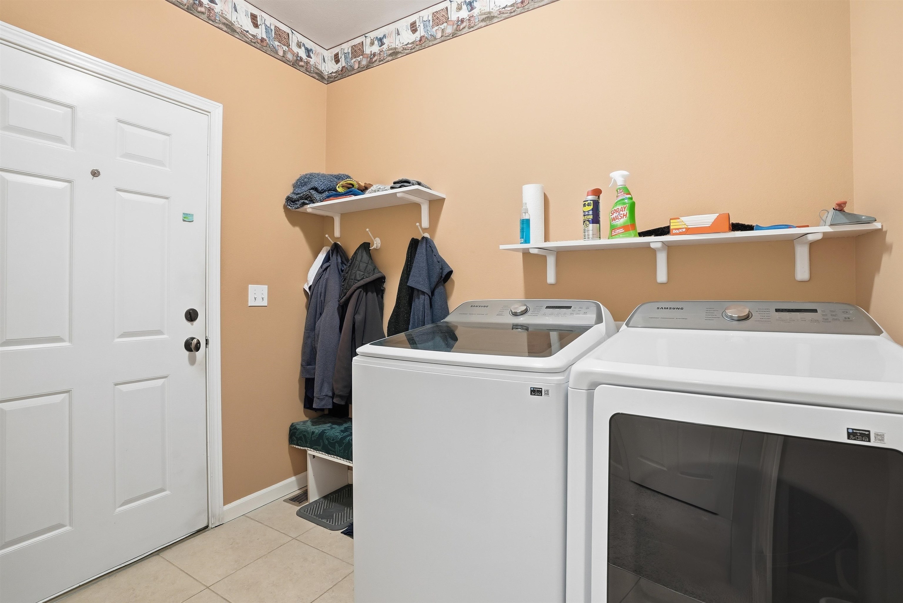 105 E Saltz Ln - Photo 24