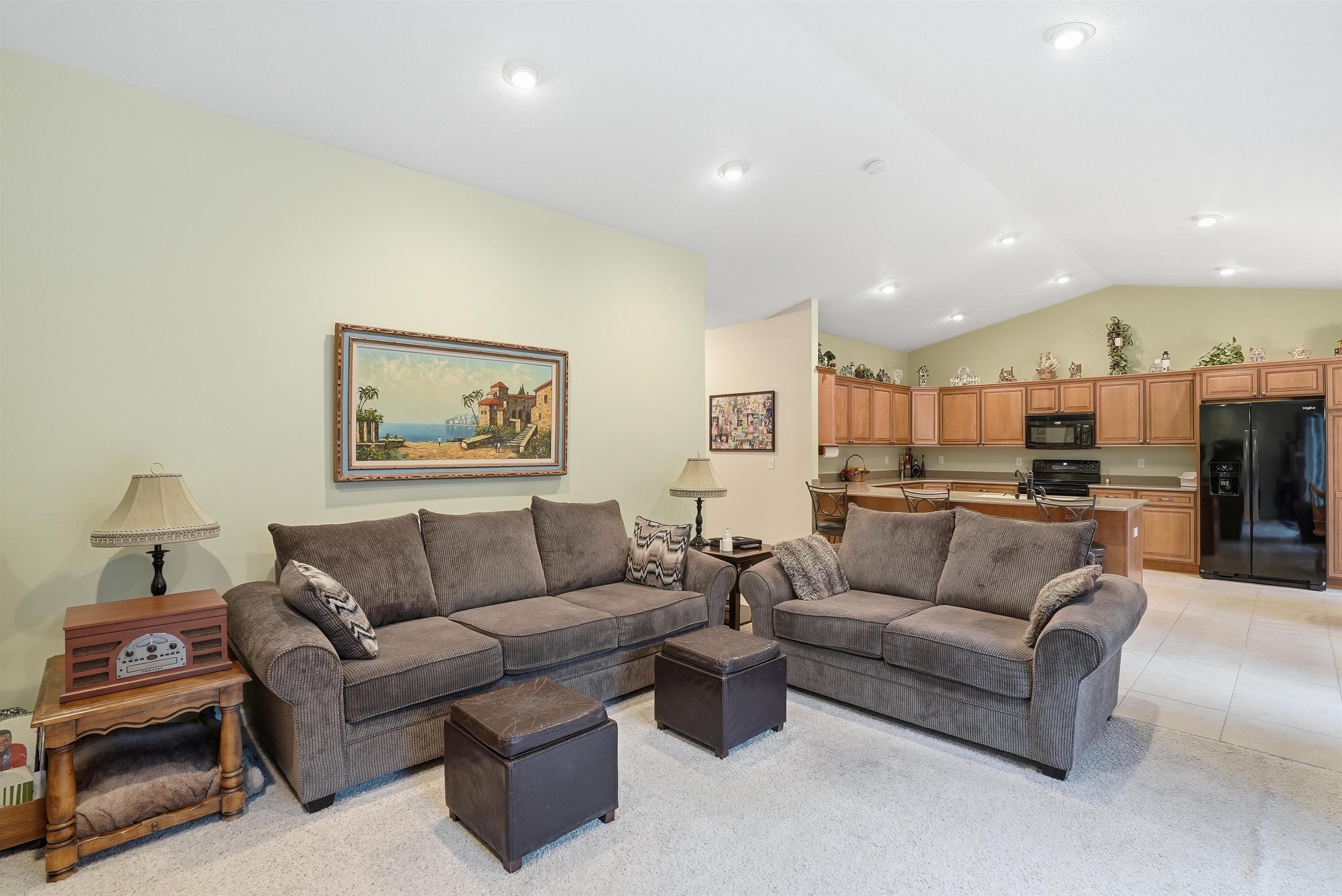 105 E Saltz Ln - Photo 7