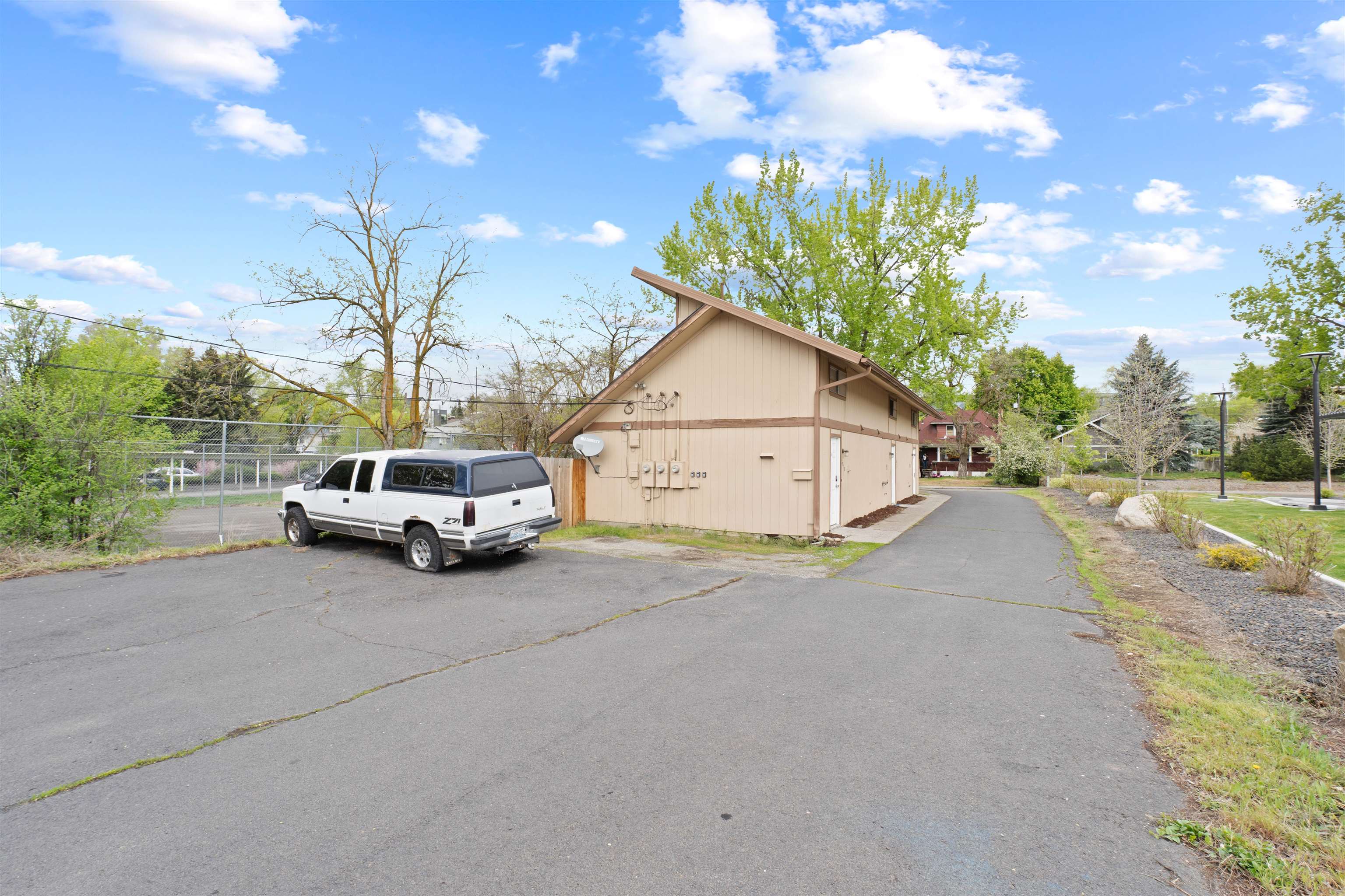 3018 E Jackson Ave - Photo 18