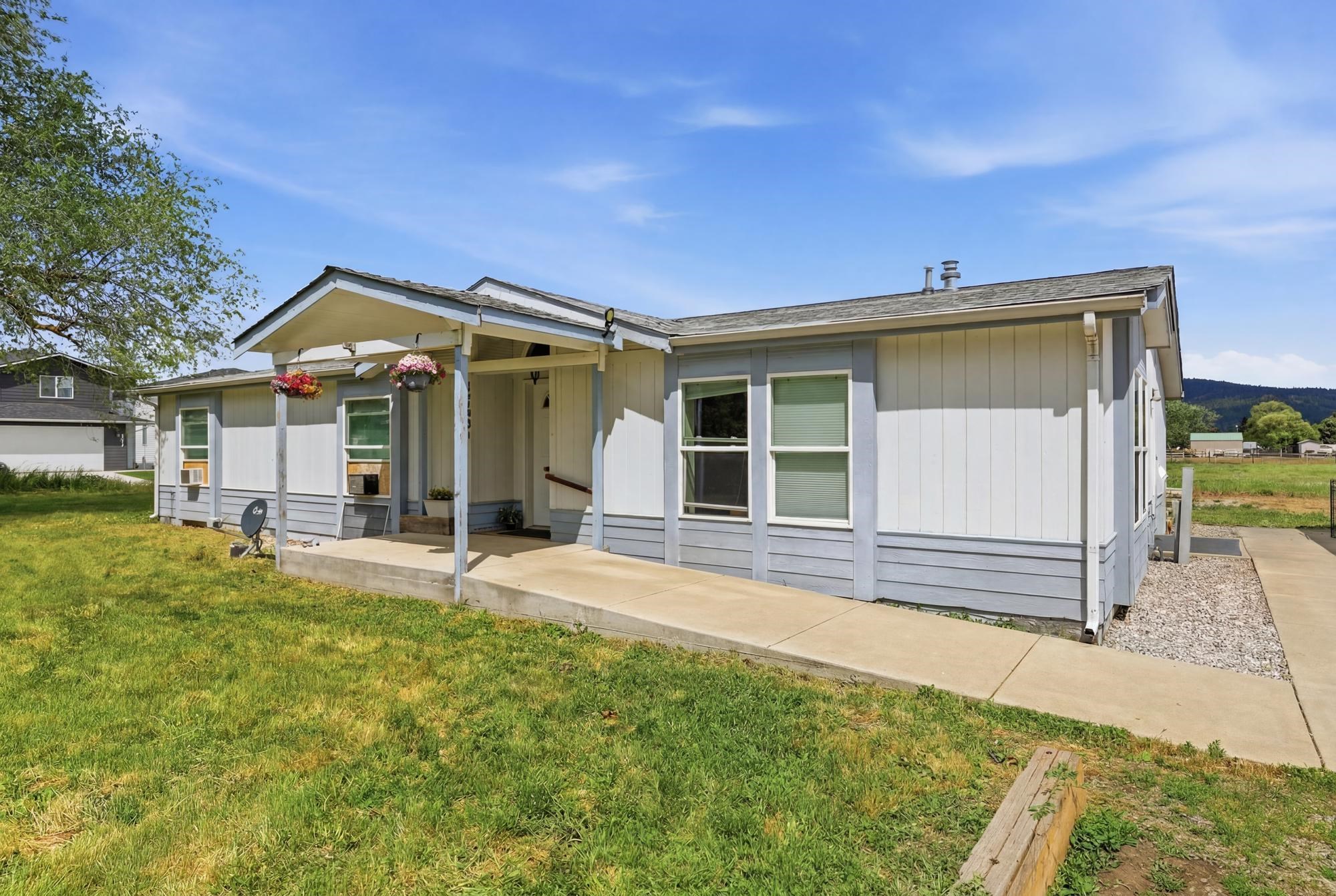 17621 E Mission Ave - Photo 3