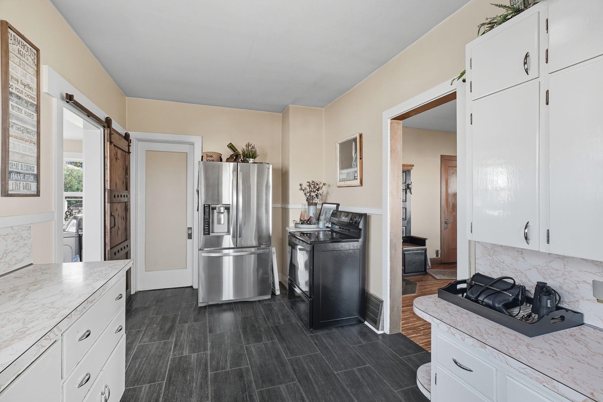 3703 Plaza Rd - Photo 18