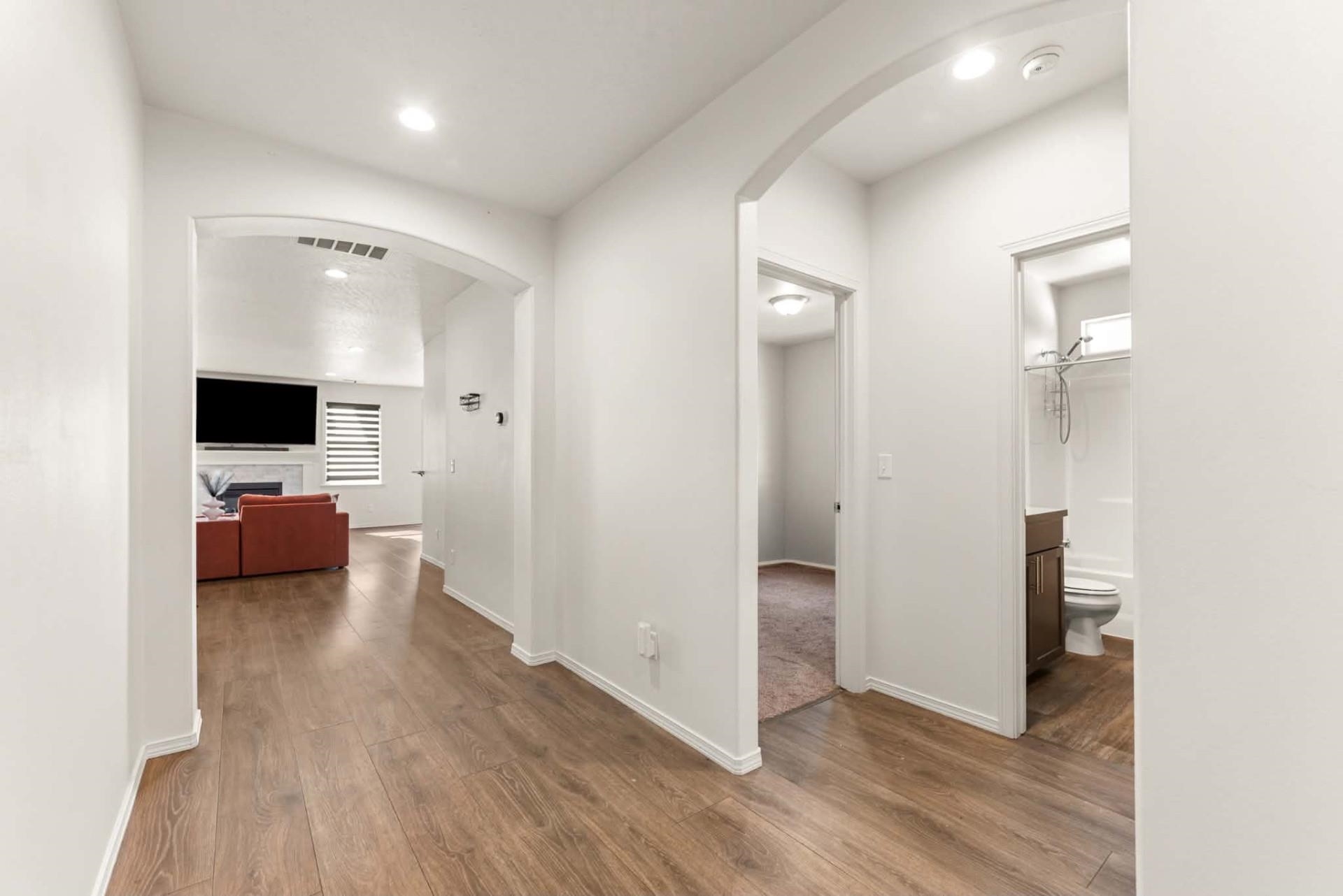 220 S Lawson St - Photo 3