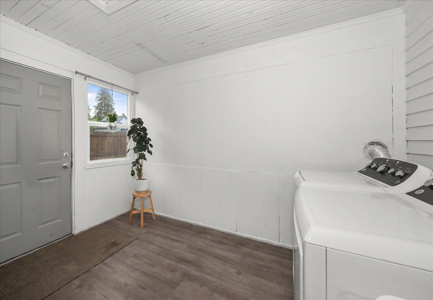 2502 E Hartson Ave - Photo 12