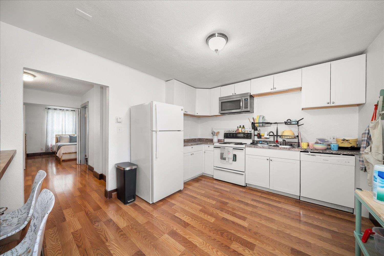 2502 E Hartson Ave - Photo 13