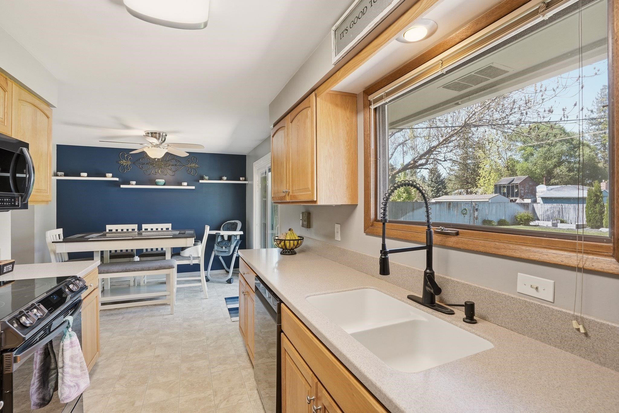 11311 E 31st Ave - Photo 13