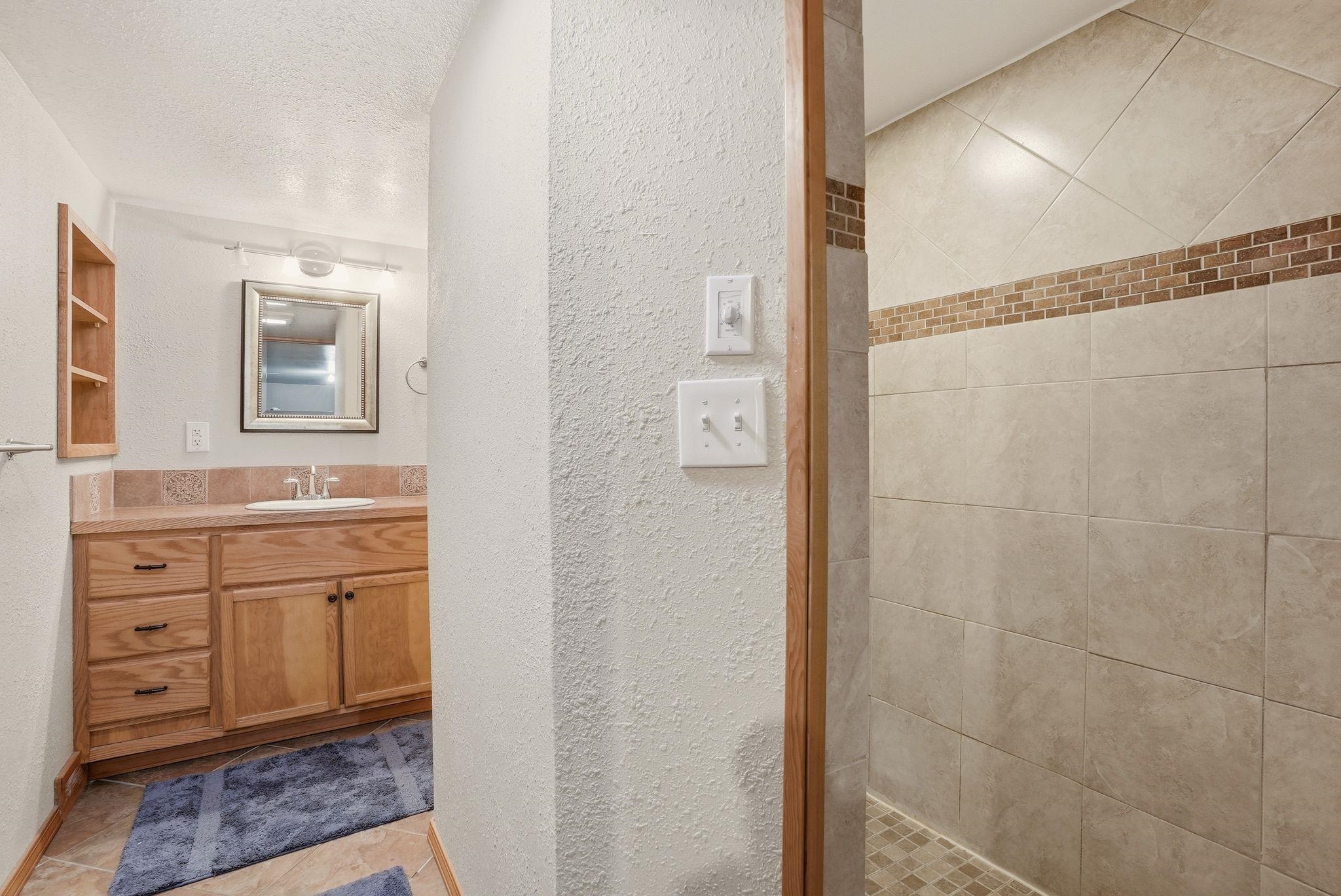 11311 E 31st Ave - Photo 27