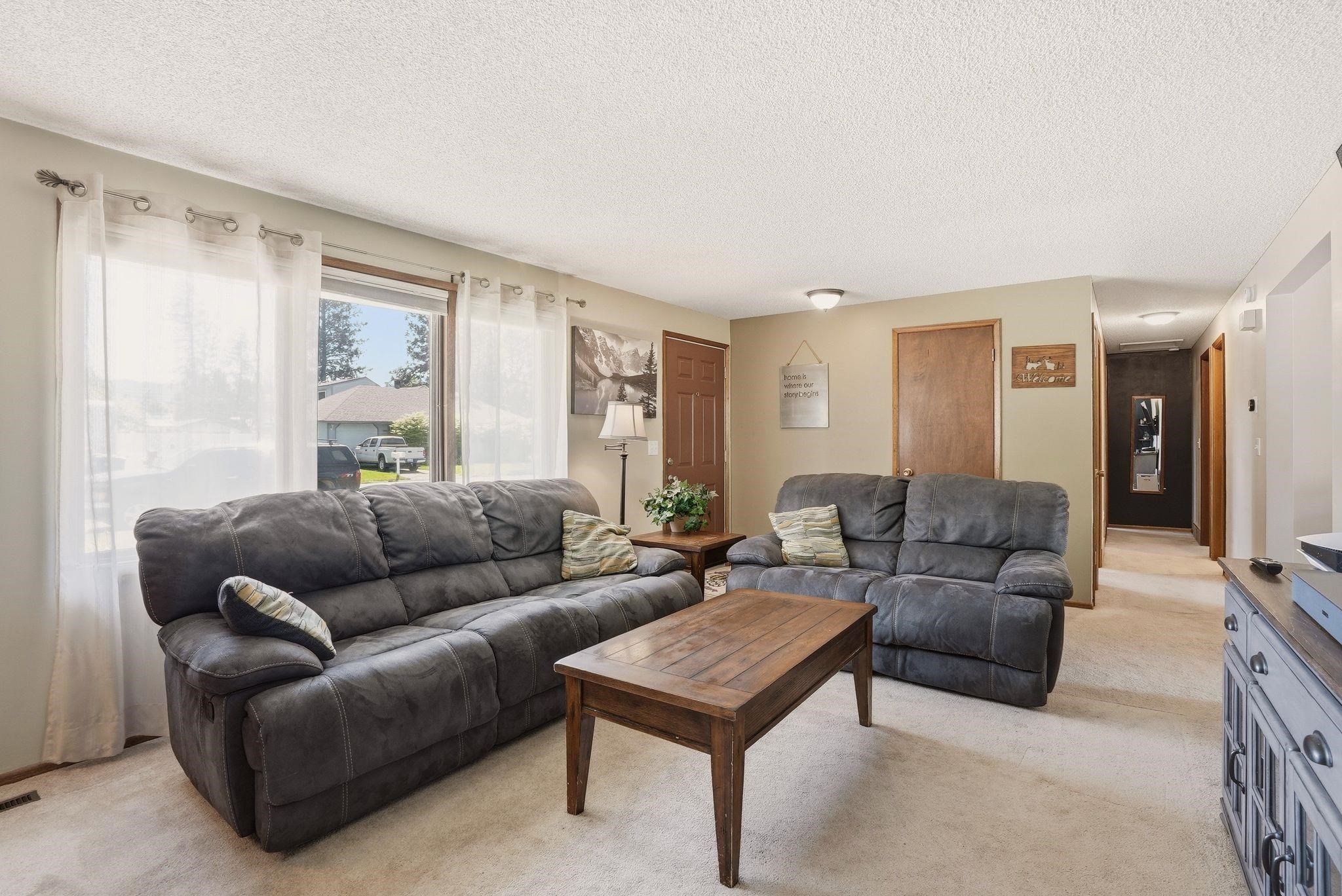 11311 E 31st Ave - Photo 6