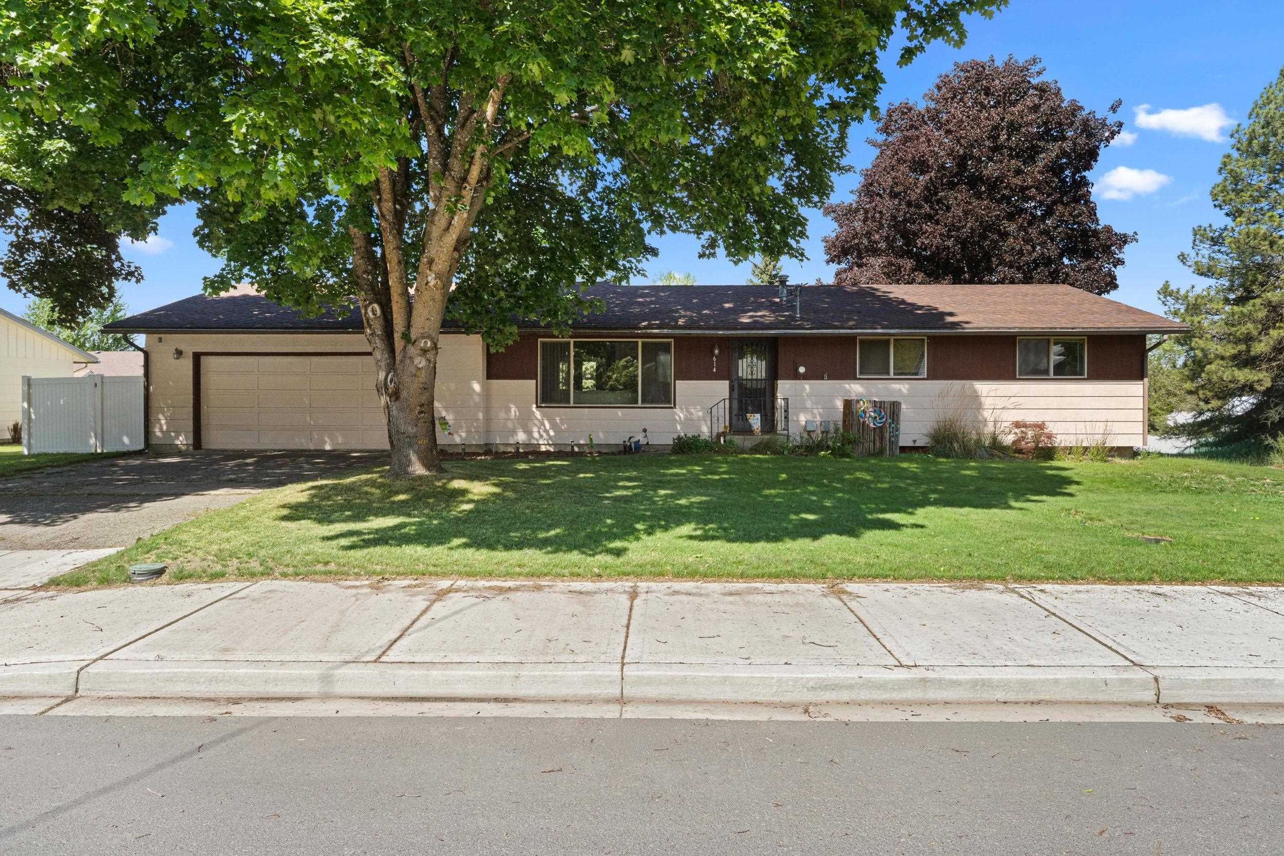 614 S Summit St - Photo 23