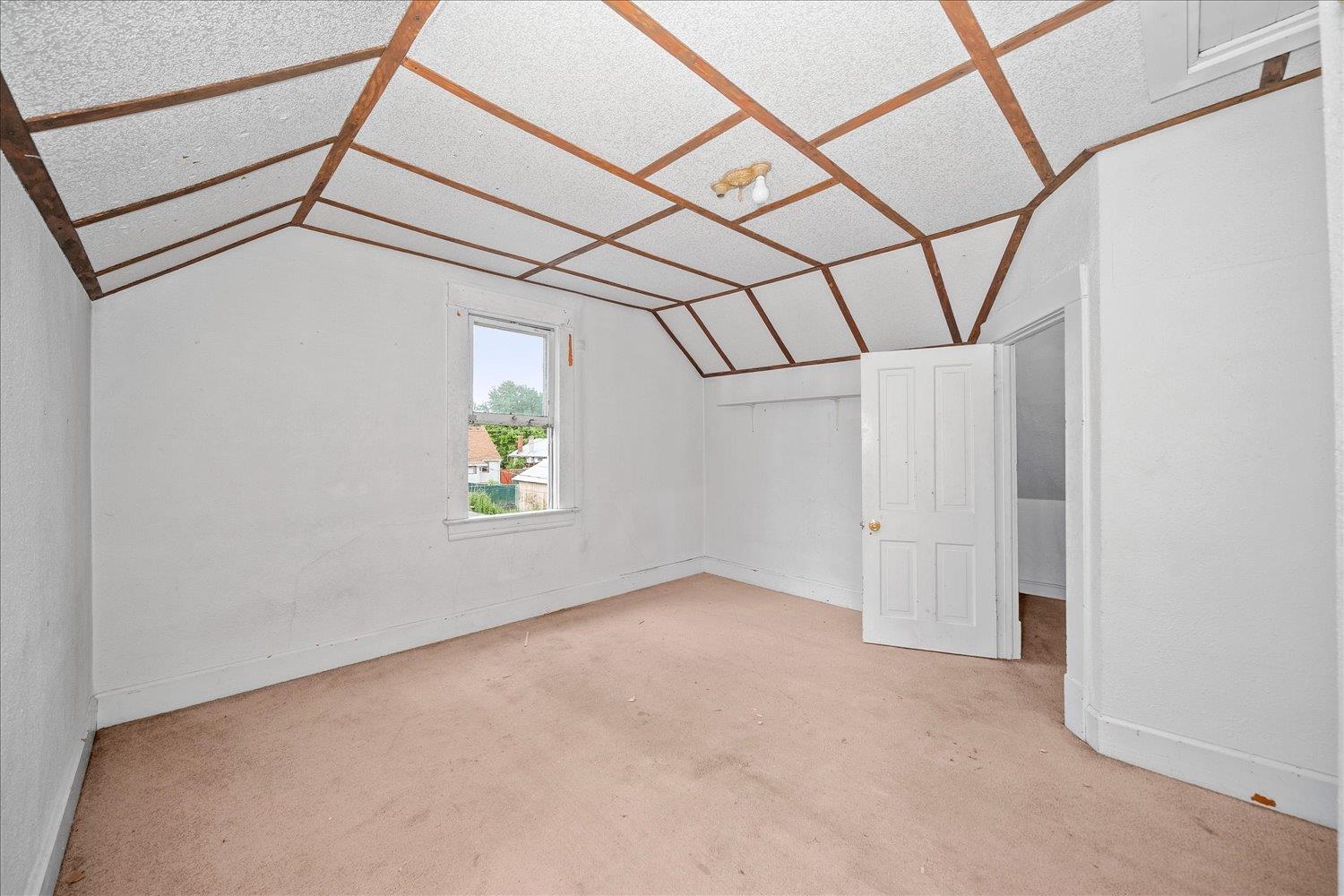 124 W Shannon Ave - Photo 9