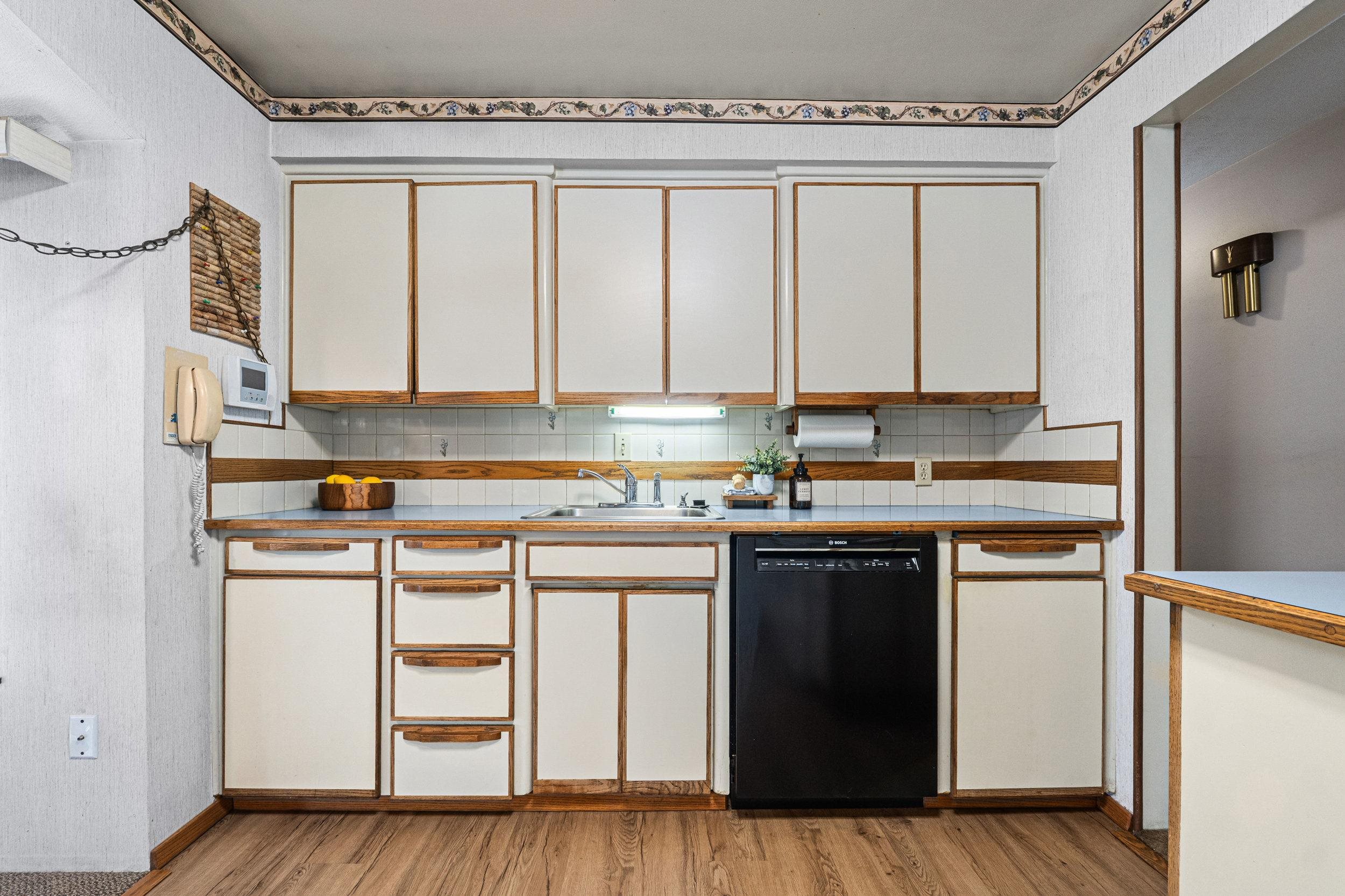 3728 W Rockwell Ave - Photo 16