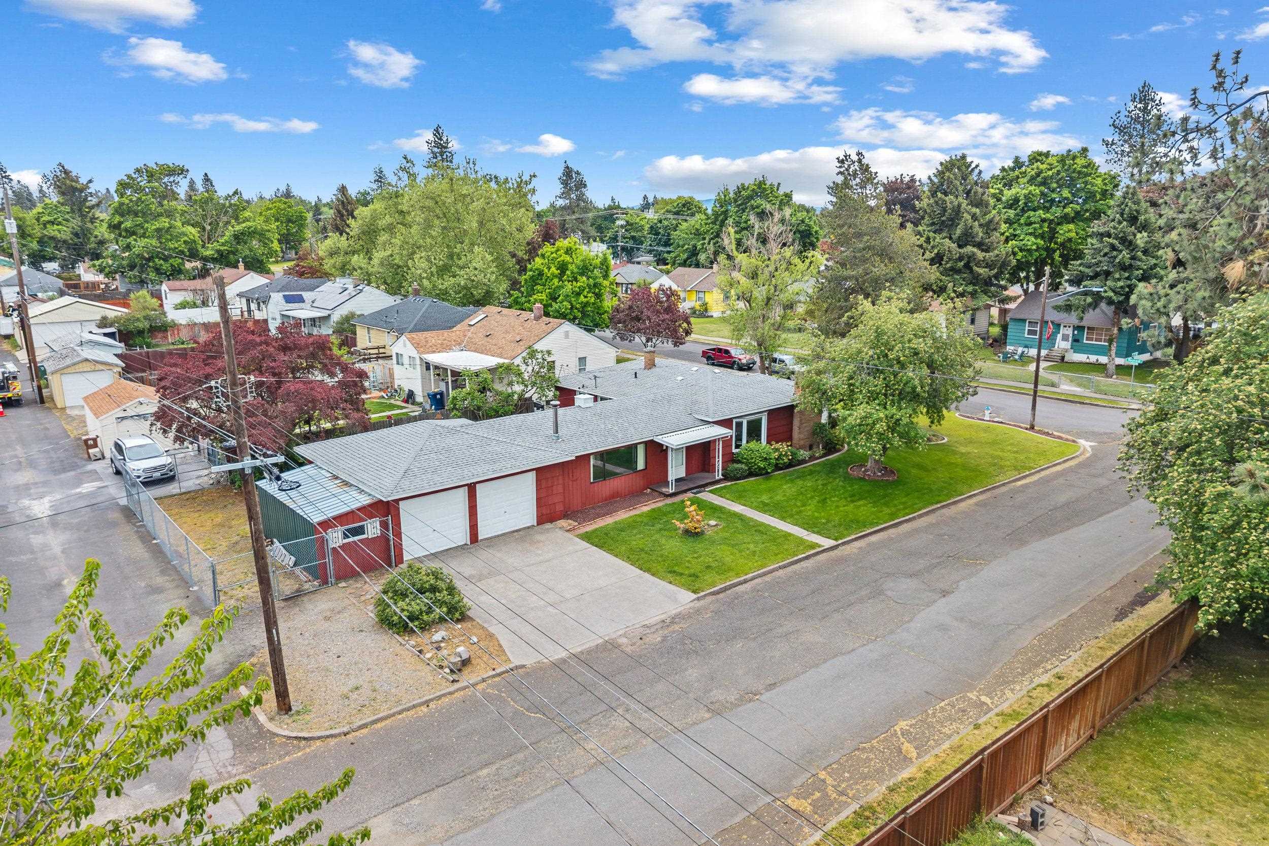 3728 W Rockwell Ave - Photo 3
