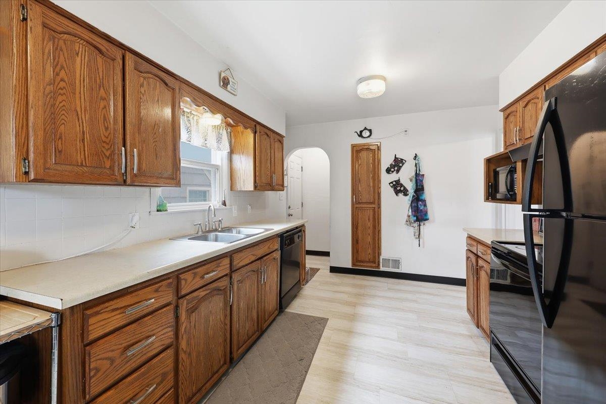 4215 N Maple St - Photo 11
