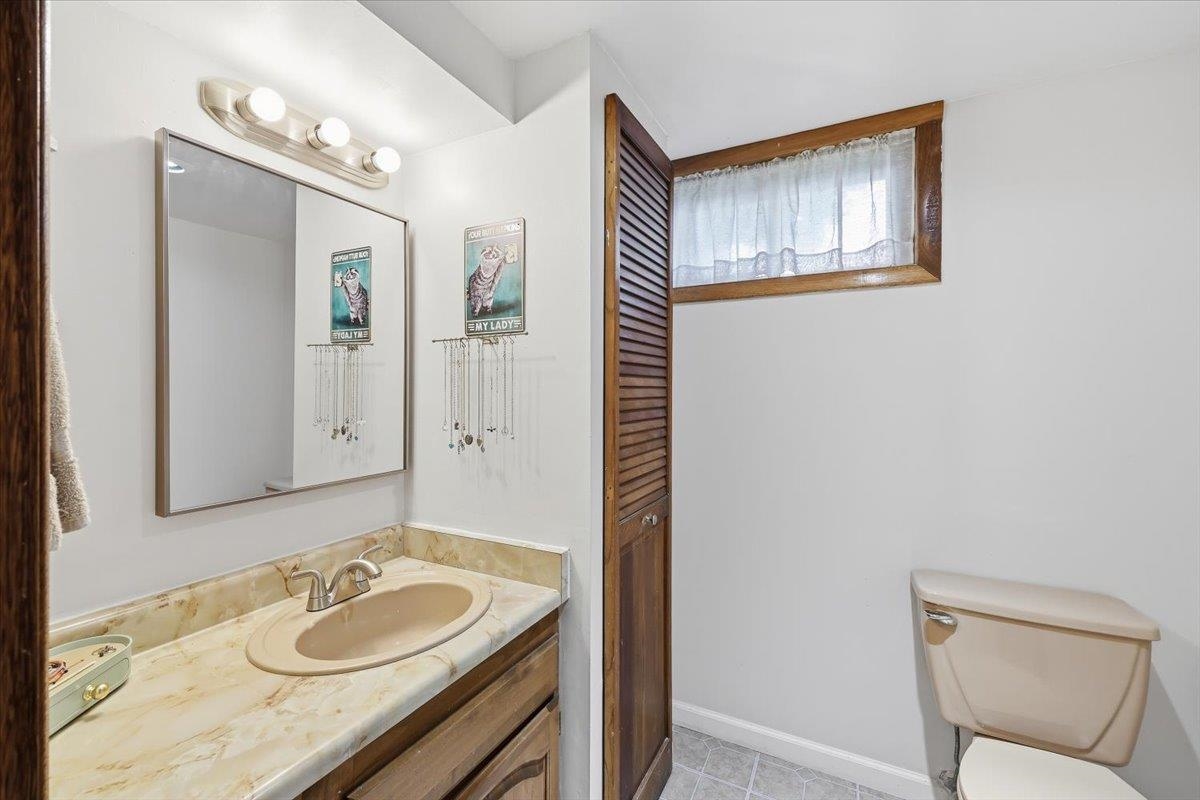 4215 N Maple St - Photo 21