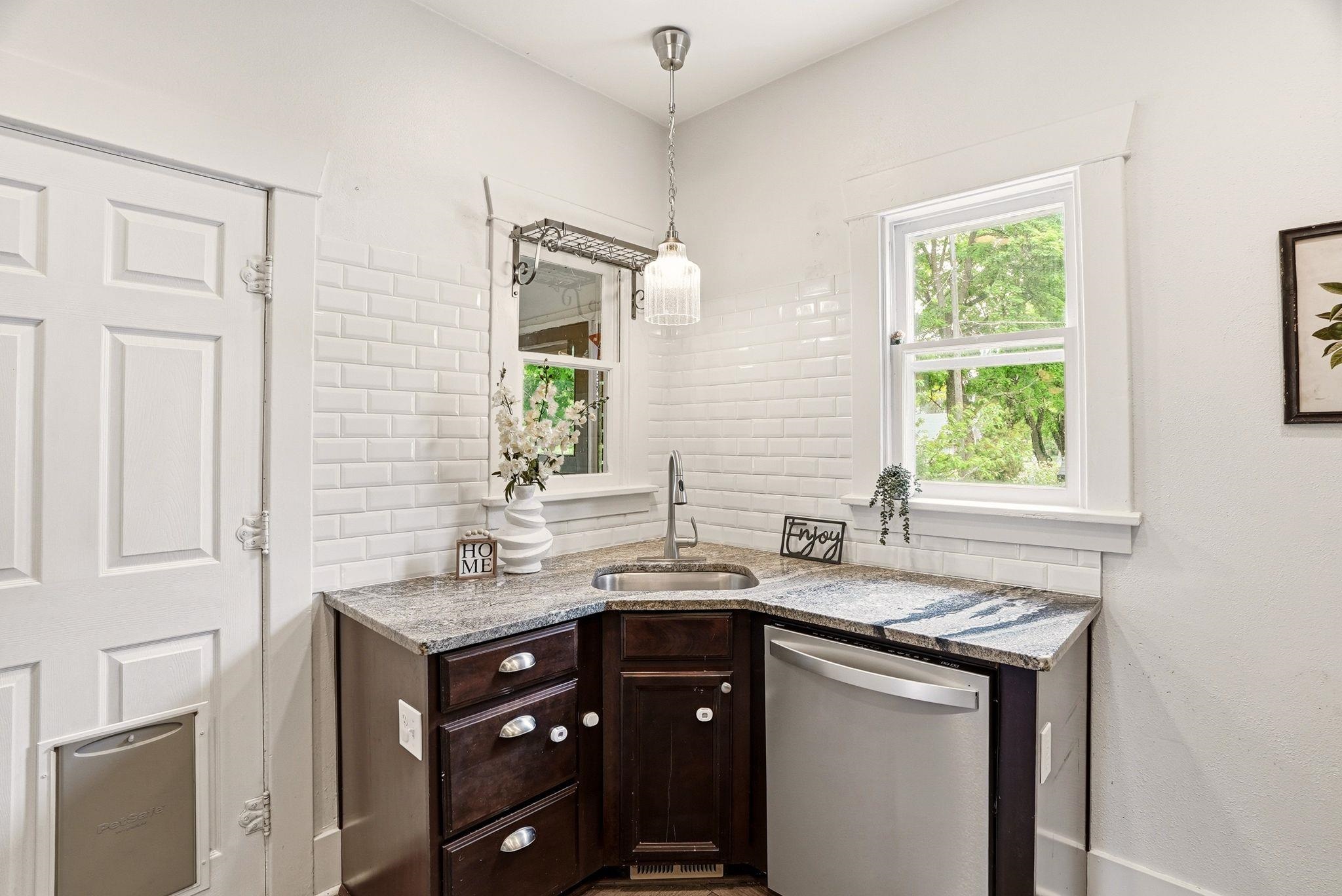 3 E 28th Ave - Photo 12