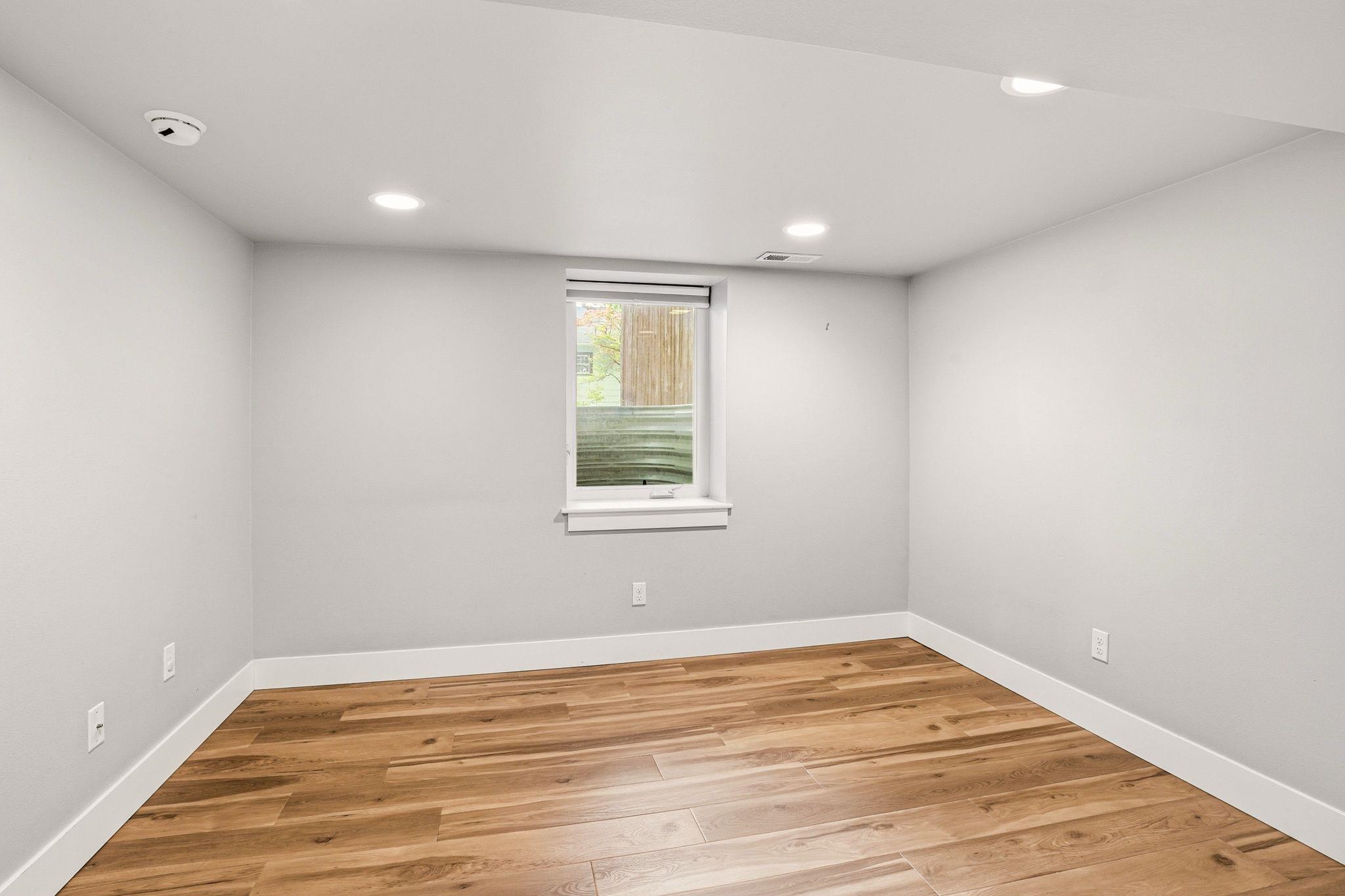 3 E 28th Ave - Photo 22
