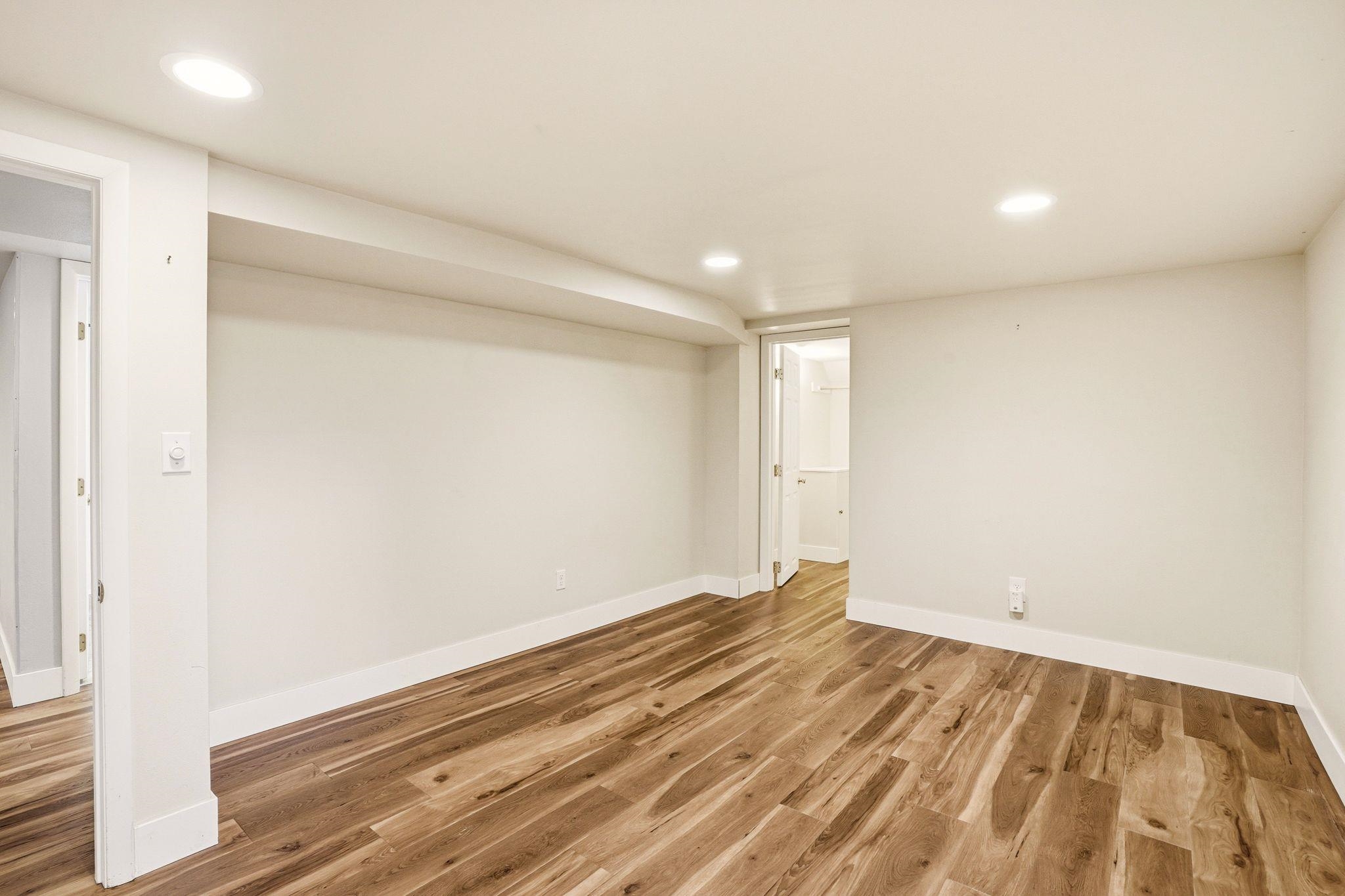 3 E 28th Ave - Photo 30