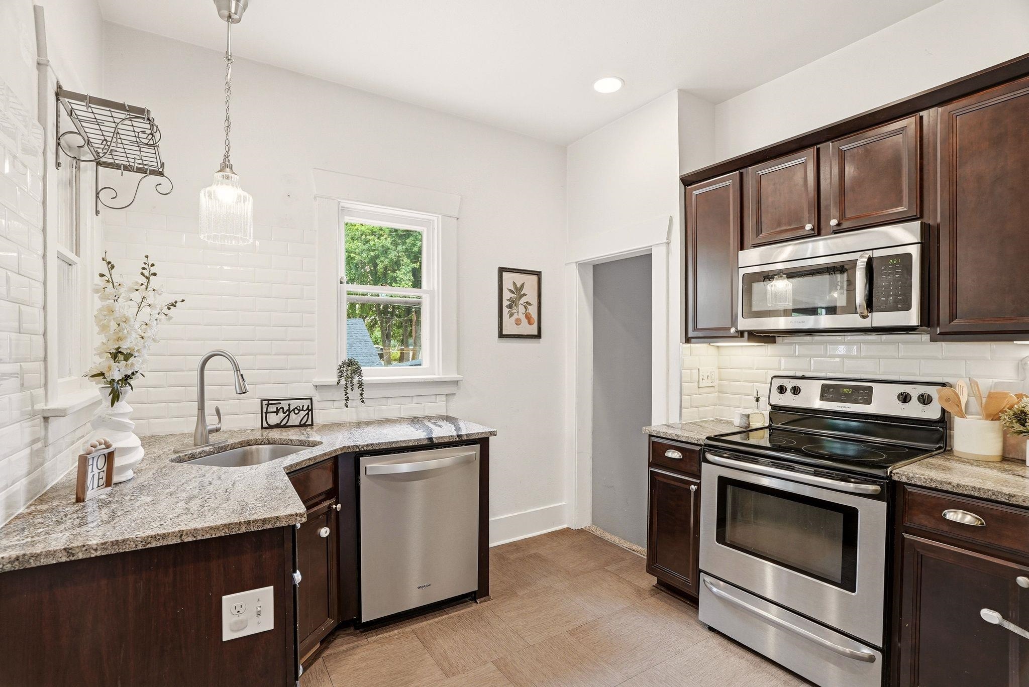 3 E 28th Ave - Photo 9