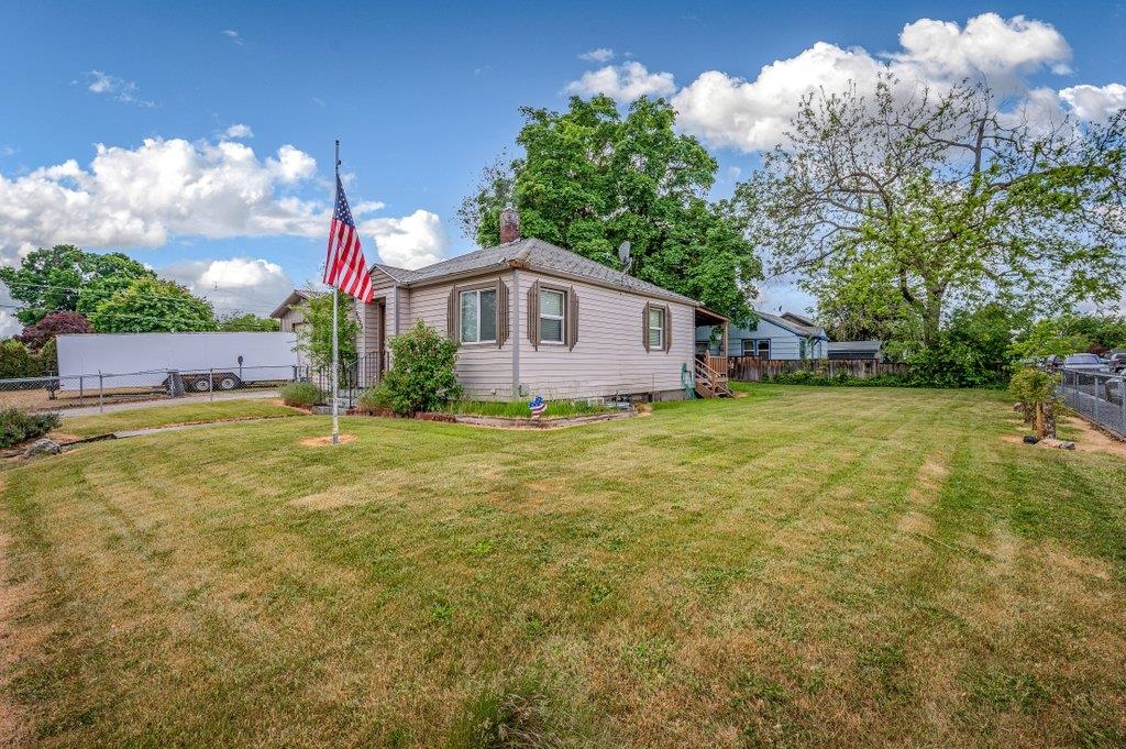 6025 N Cook St - Photo 3