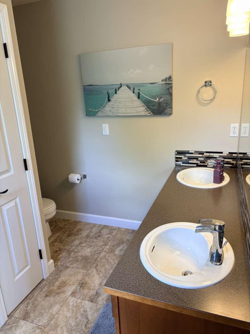 24202 E DESMET Rd - Photo 26