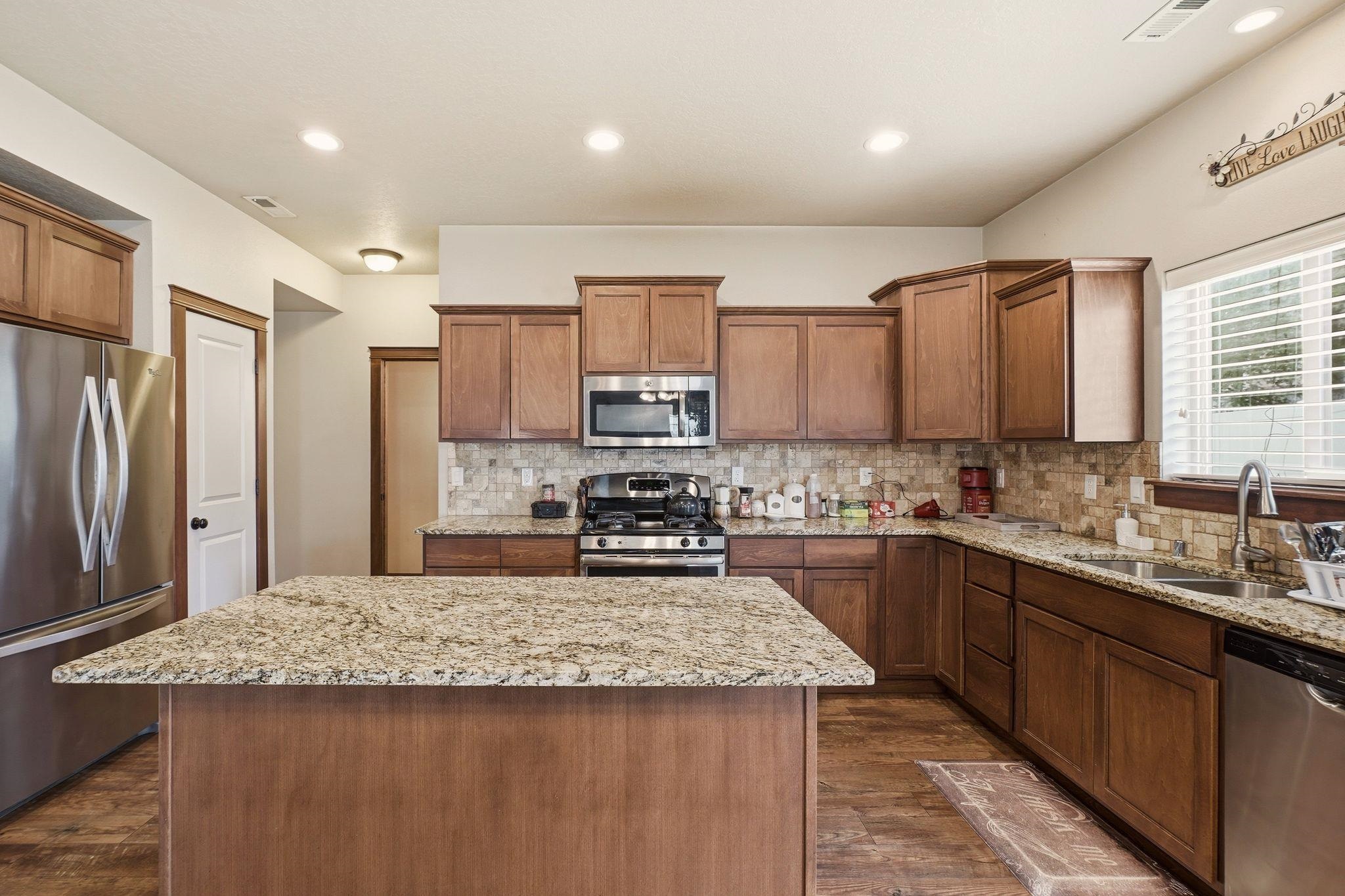 1517 N McKenzie River St - Photo 12
