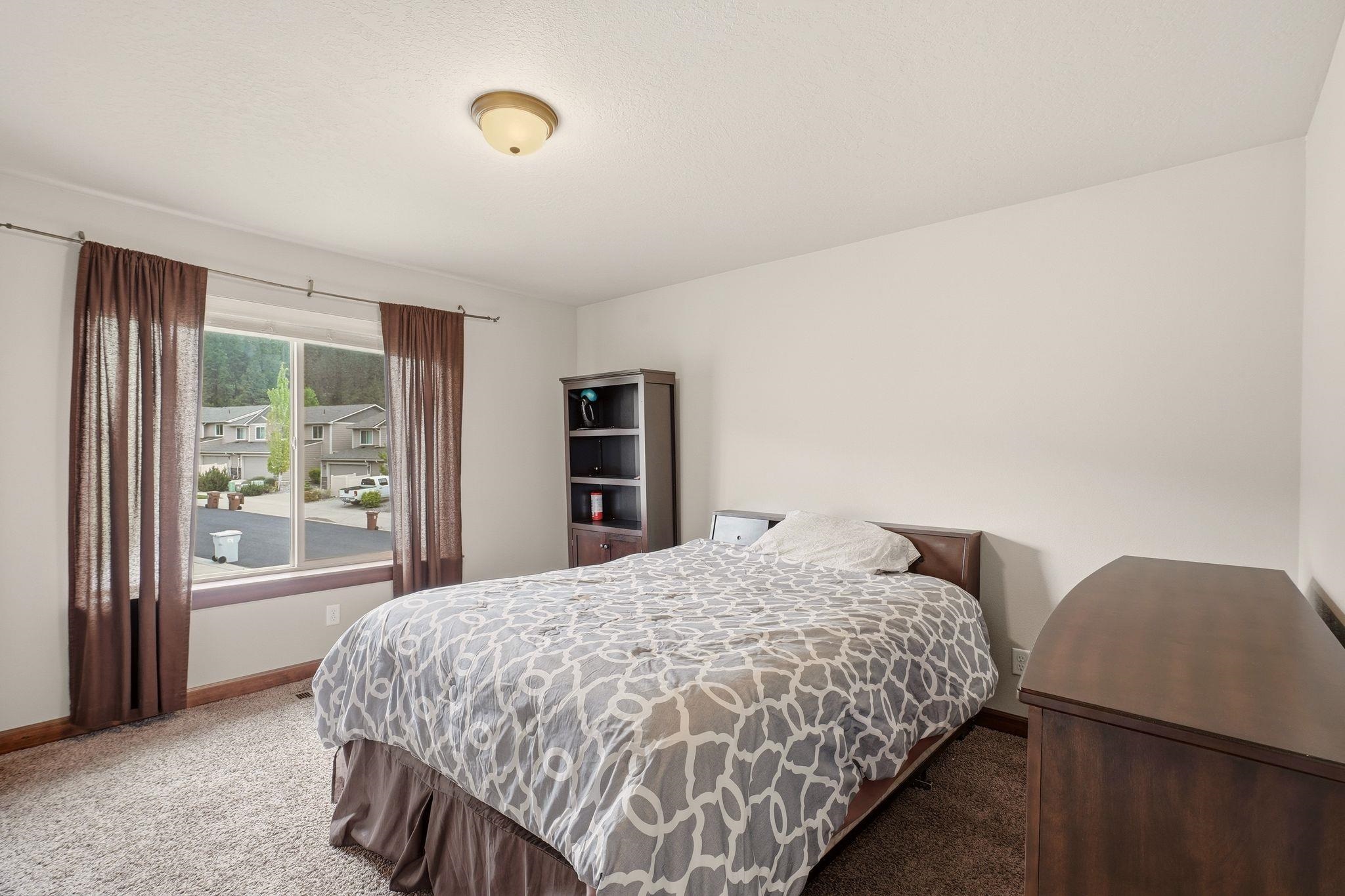 1517 N McKenzie River St - Photo 24
