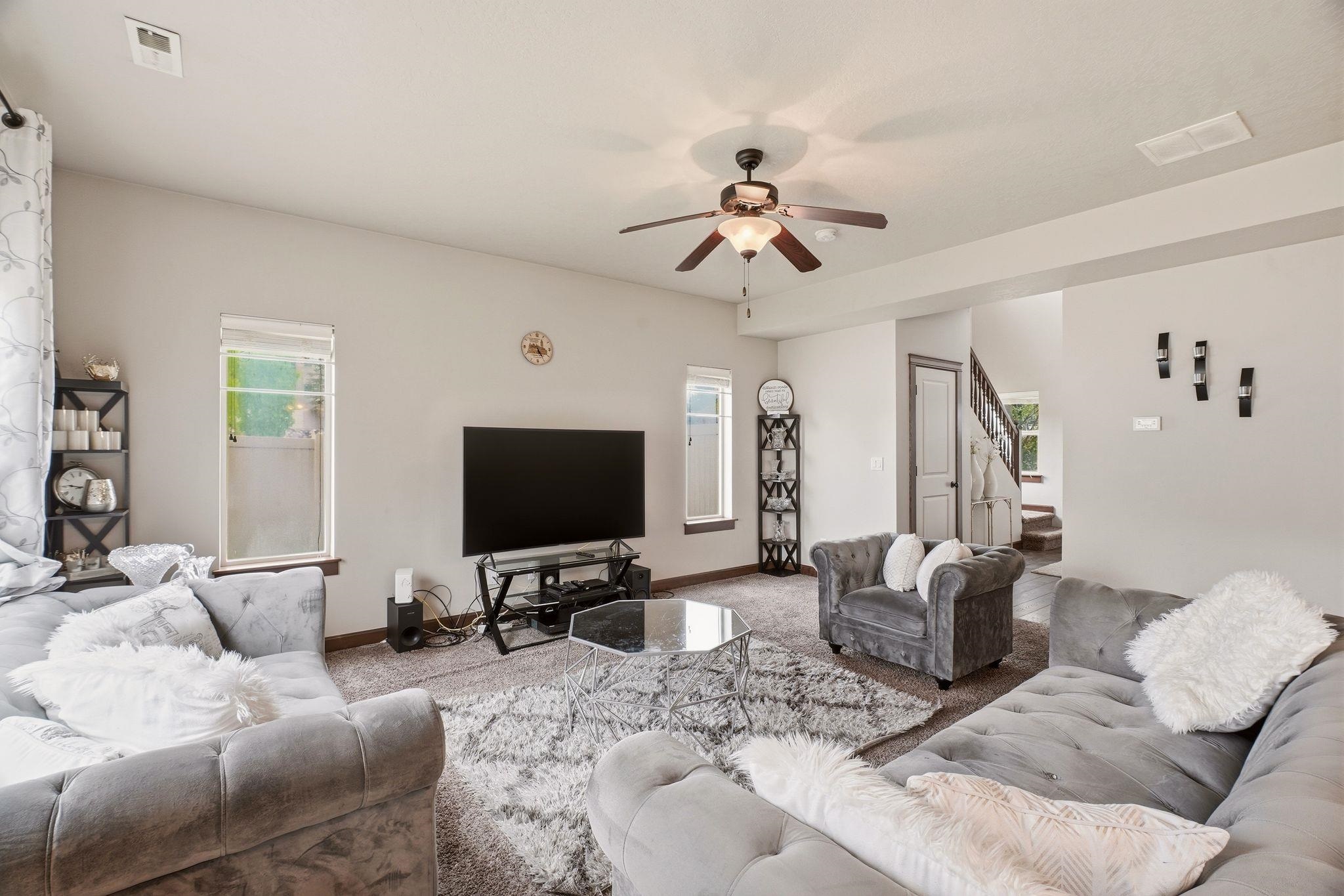 1517 N McKenzie River St - Photo 5