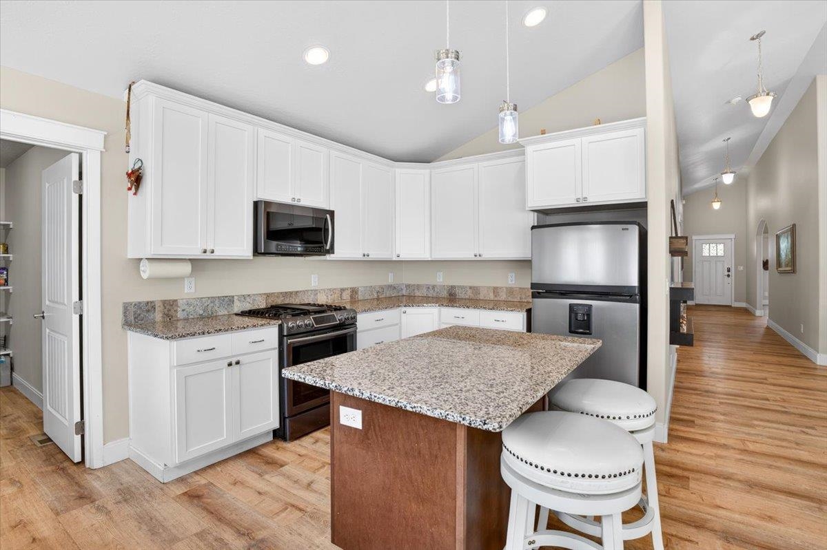 1725 S Clover Dr - Photo 17
