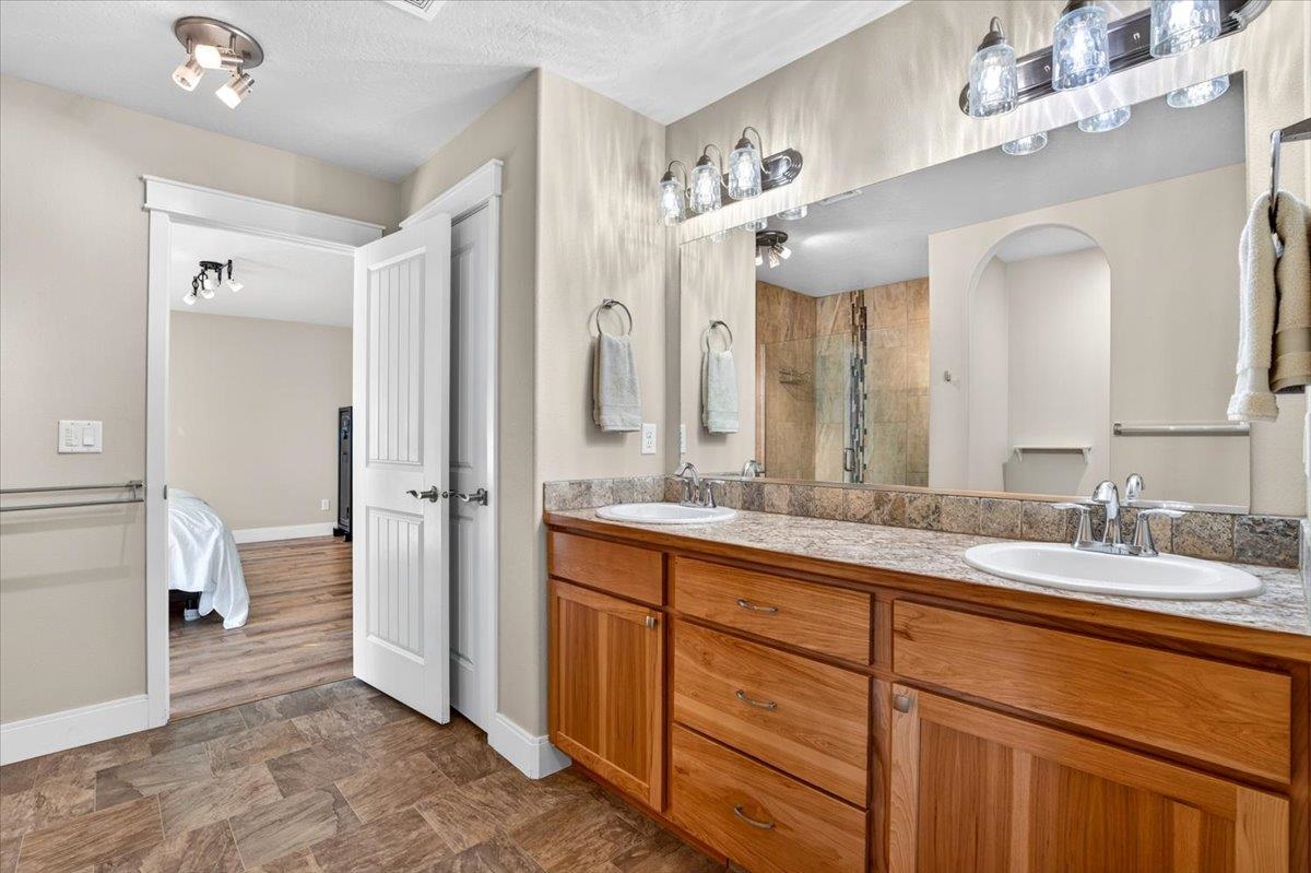 1725 S Clover Dr - Photo 22