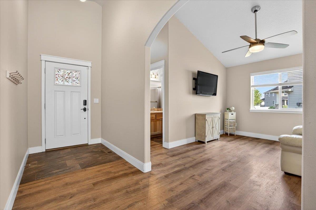 1725 S Clover Dr - Photo 26