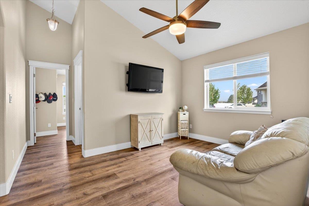 1725 S Clover Dr - Photo 28