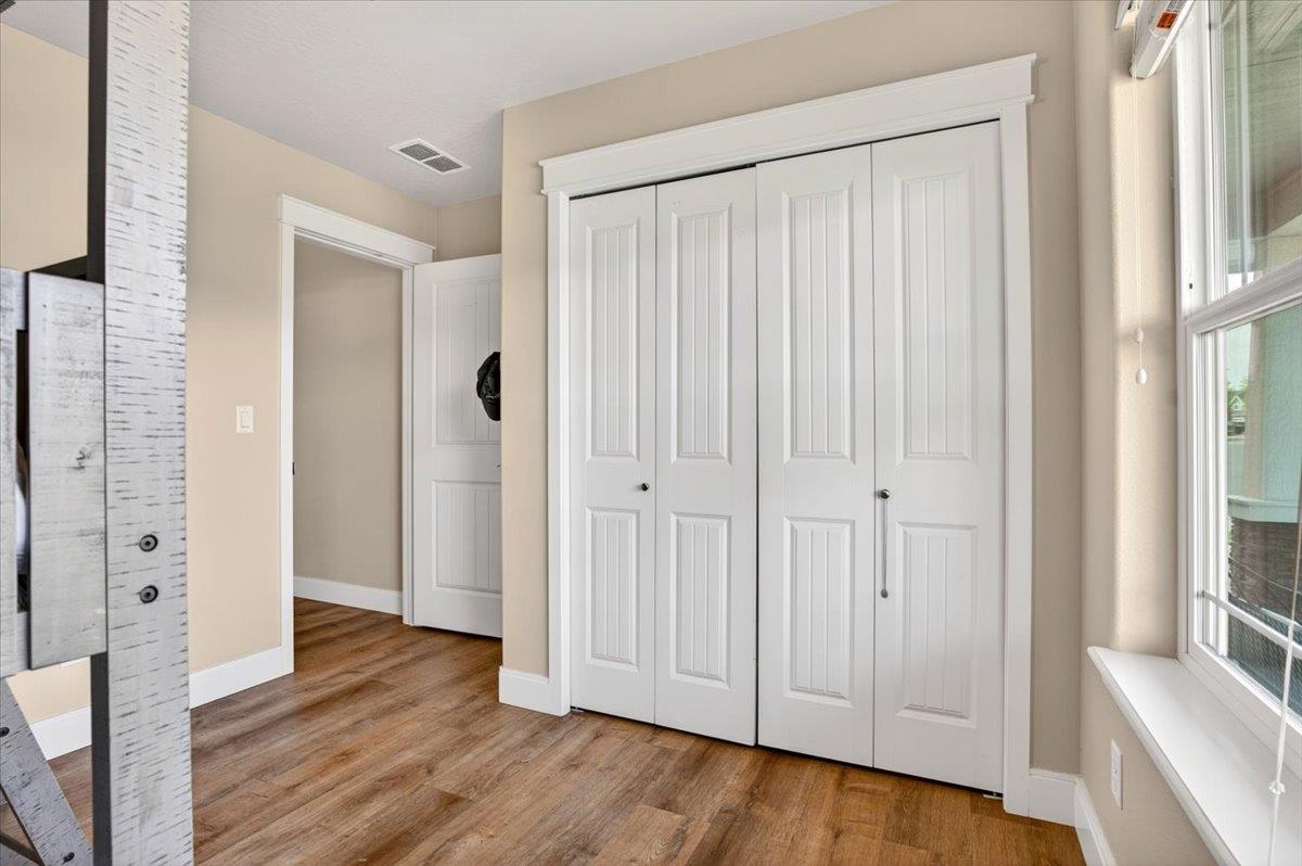 1725 S Clover Dr - Photo 30