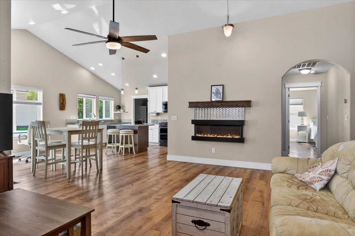 1725 S Clover Dr - Photo 10