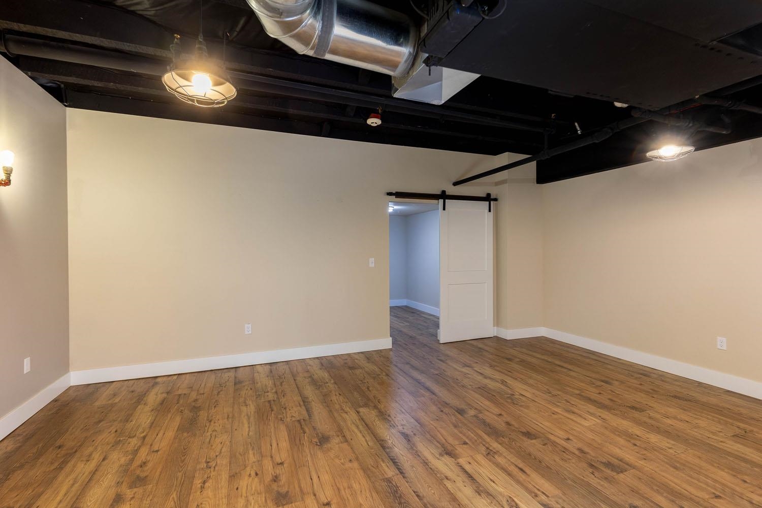 315 W Riverside Ave - Photo 23