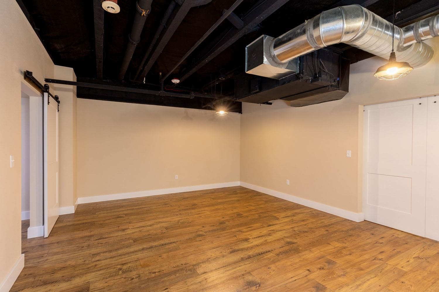 315 W Riverside Ave - Photo 24