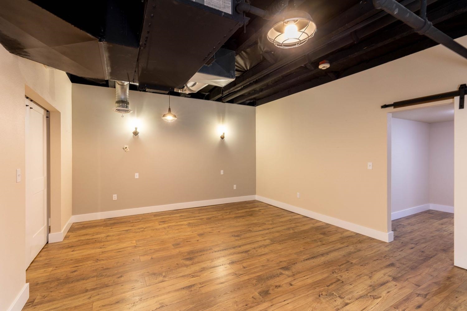 315 W Riverside Ave - Photo 26
