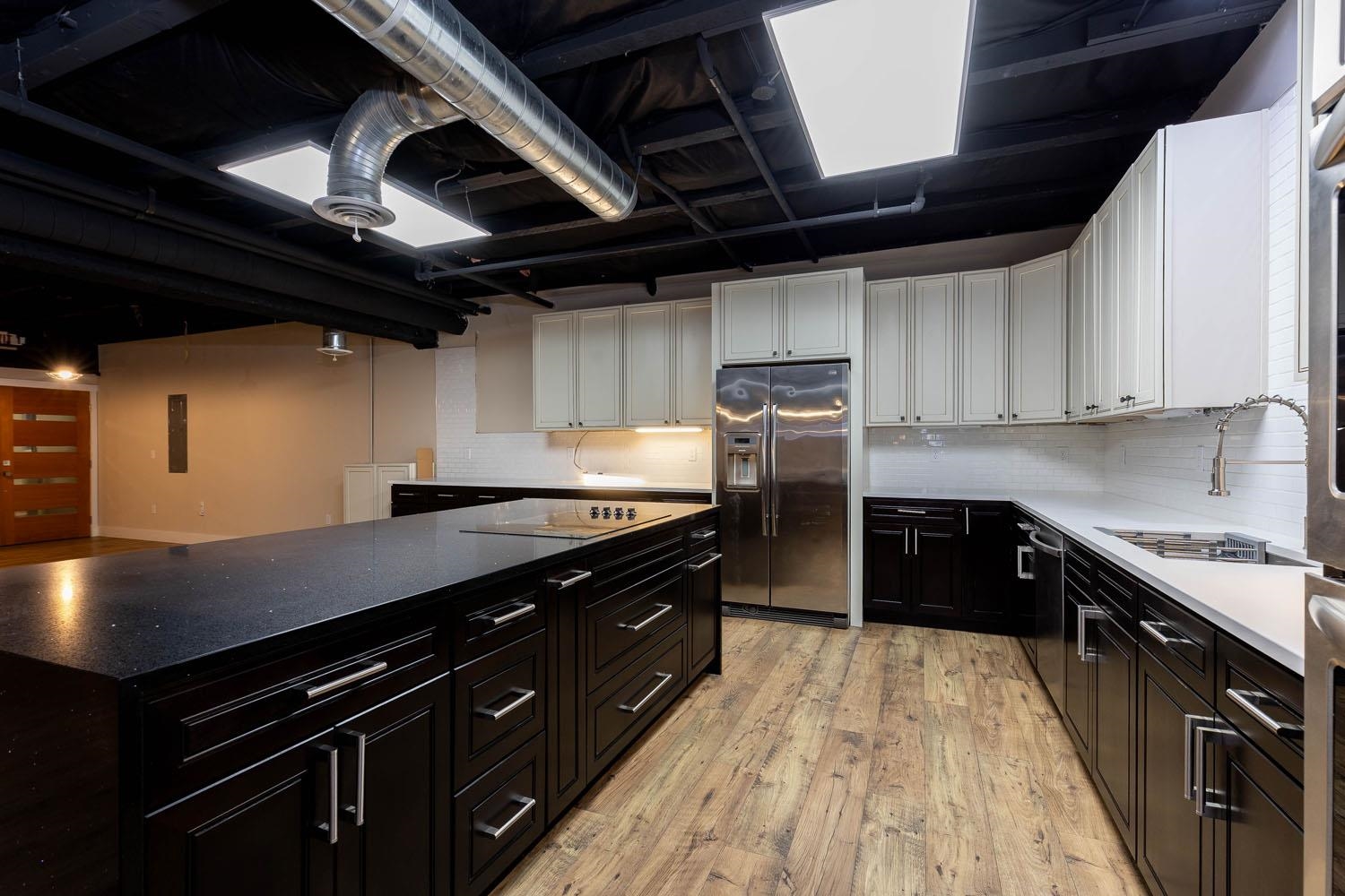 315 W Riverside Ave - Photo 10